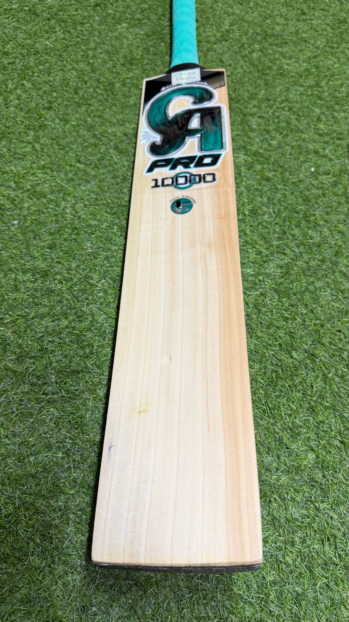 CA Pro 10000 English Willow Cricket bat -7 Grains 1154g
