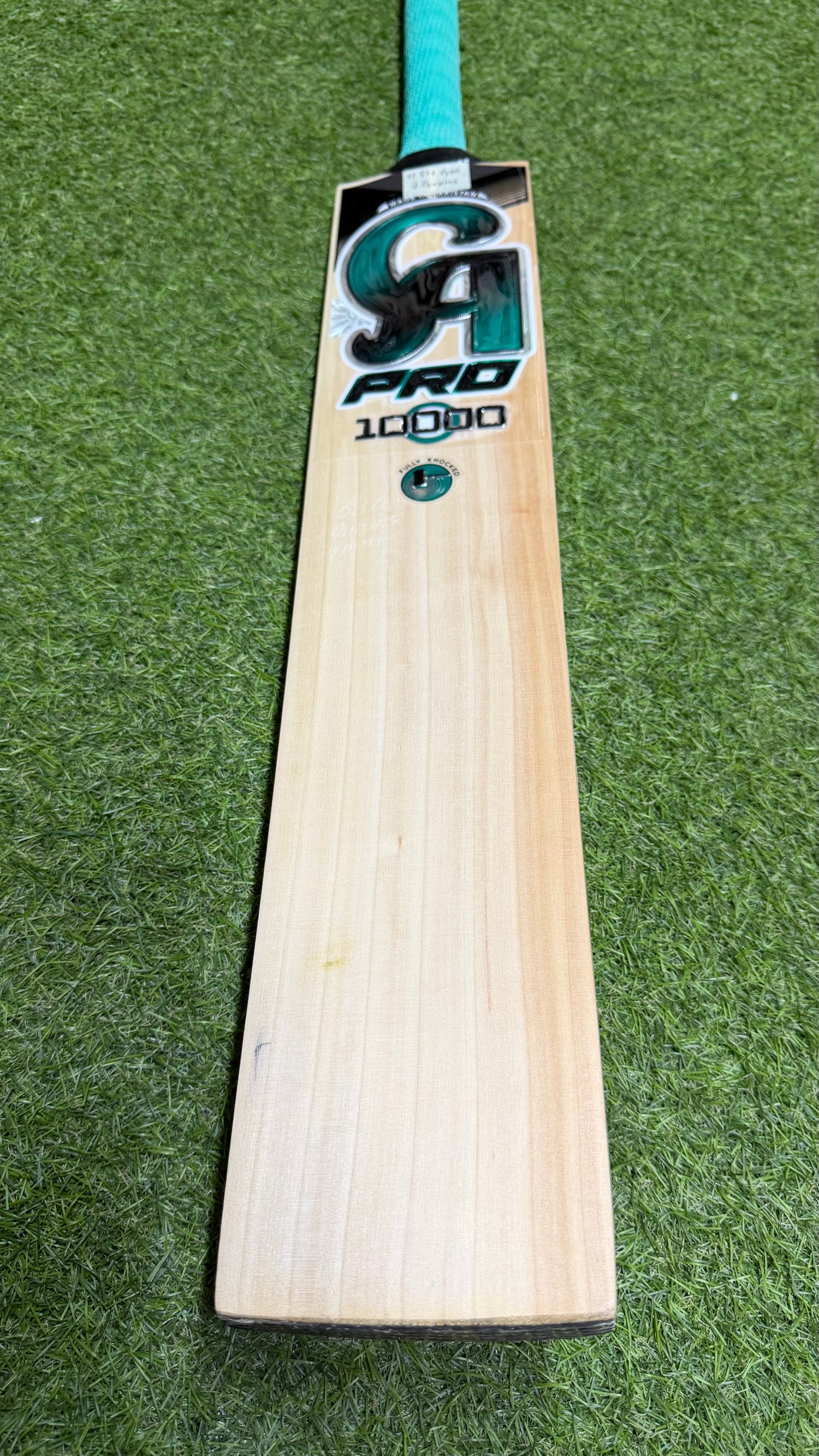 CA Pro 10000 English Willow Cricket bat -7 Grains 1154g