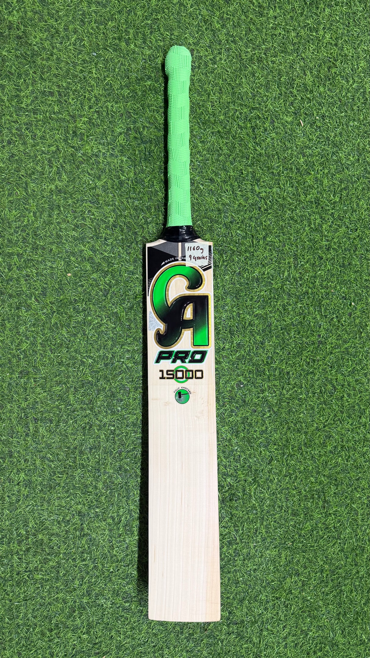 CA PRO 15000 Cricket Bat- English Willow-9 Grains-1160g