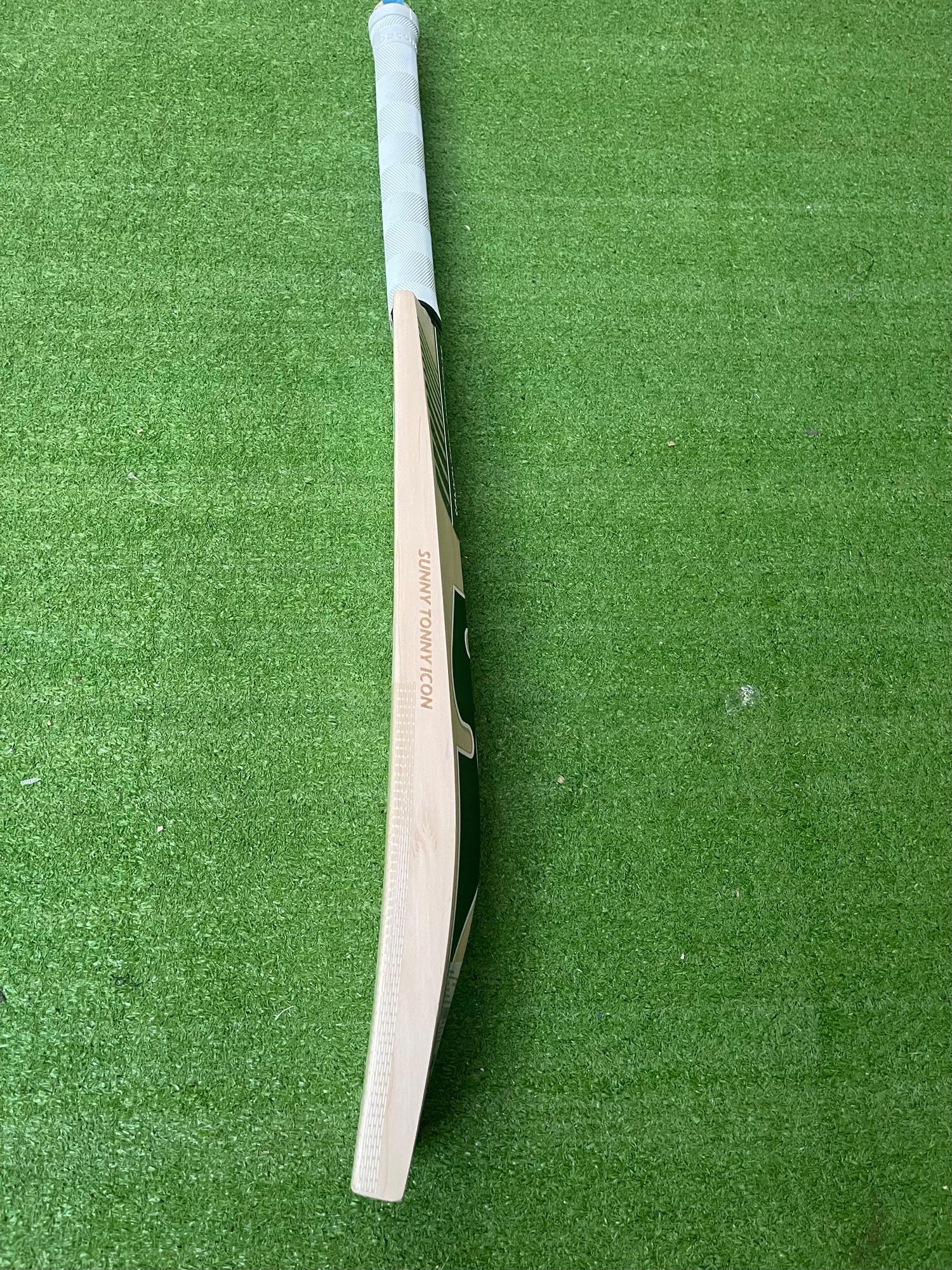 SG SUNNY TONNY ICON BLACK English willow Cricket Bat -1175g- 7 Grains
