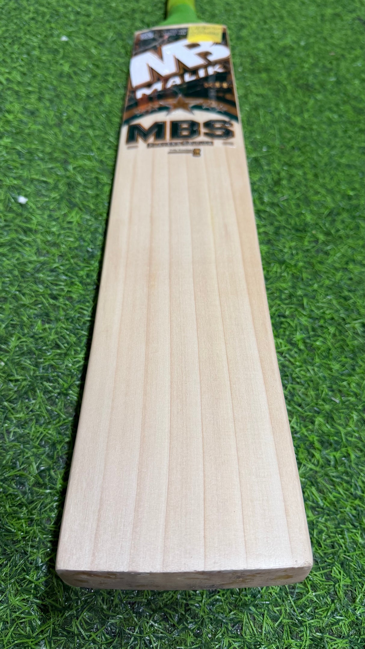 MB MALIK Players edition English Willow Cricket bat-1190g-7 Grains