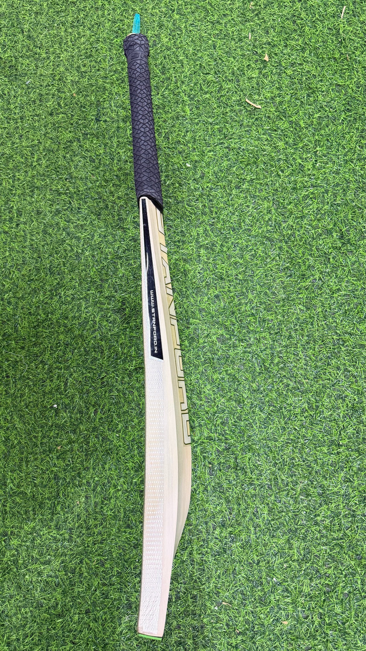 SF VIRTUE LE- English Willow-Nurtured in India-Cricket Bat -1190g