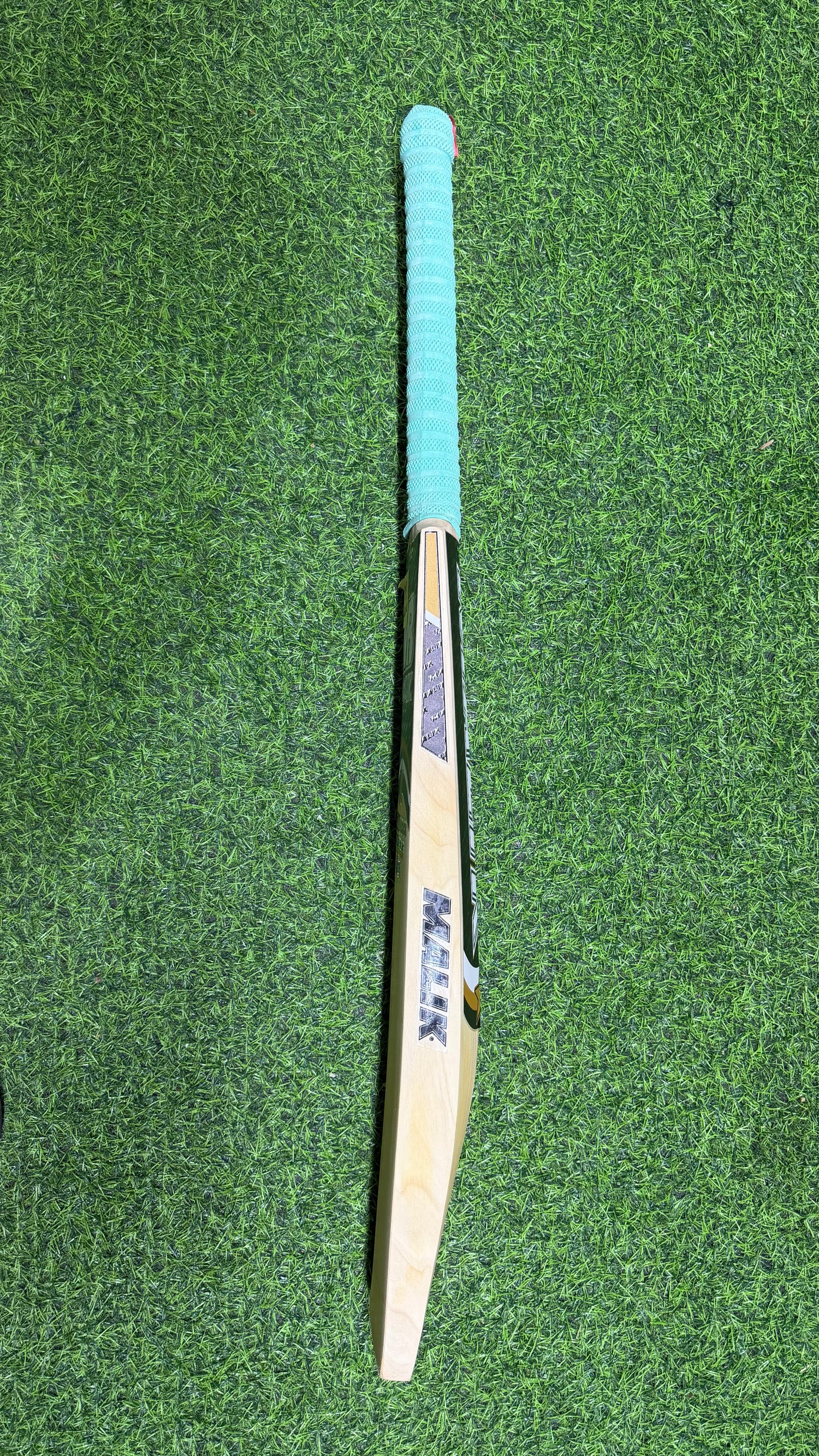 MB MALIK Performance English Willow Cricket bat-1204G-9 Grains