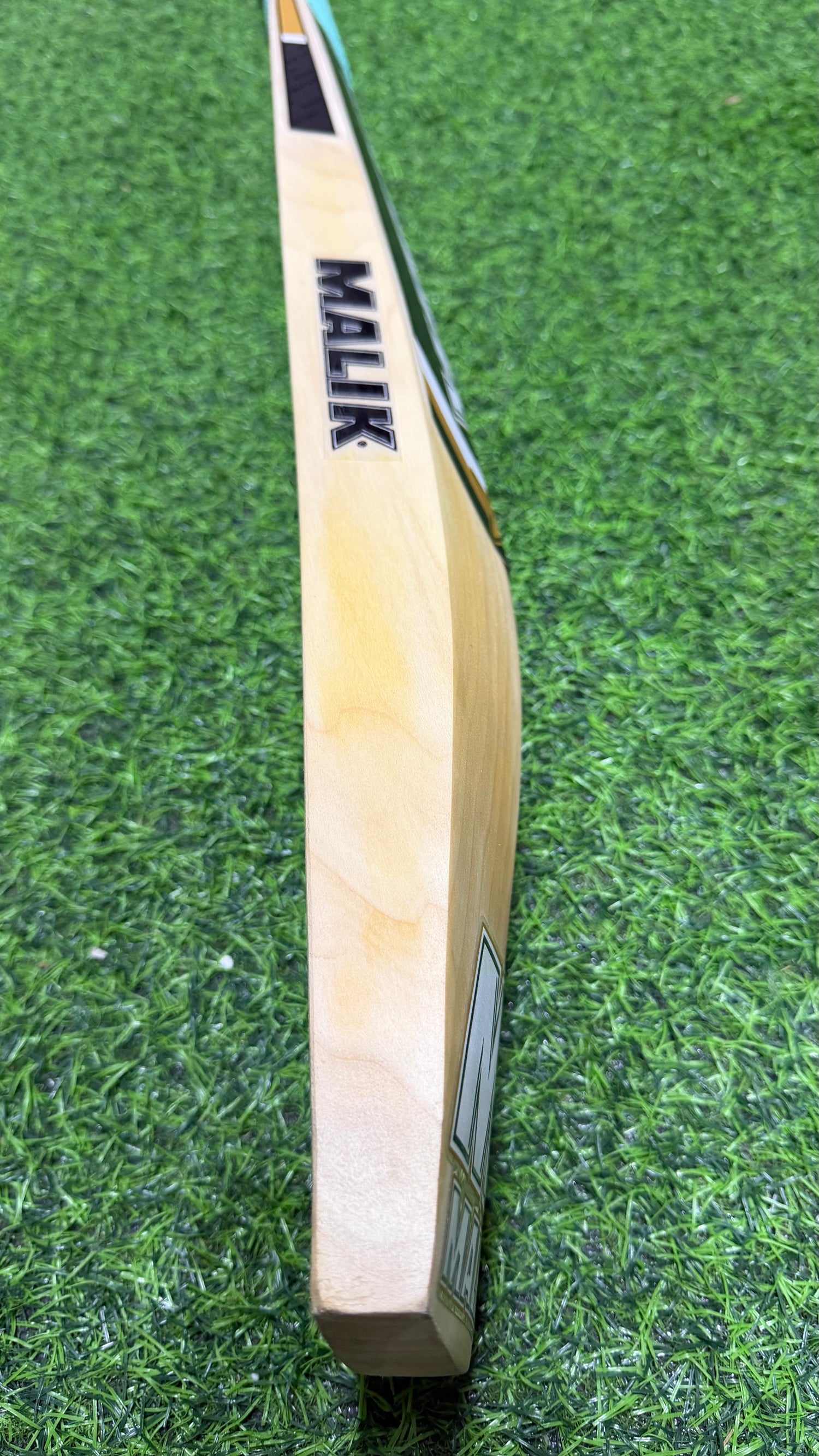 MB MALIK Performance English Willow Cricket bat-1204G-9 Grains