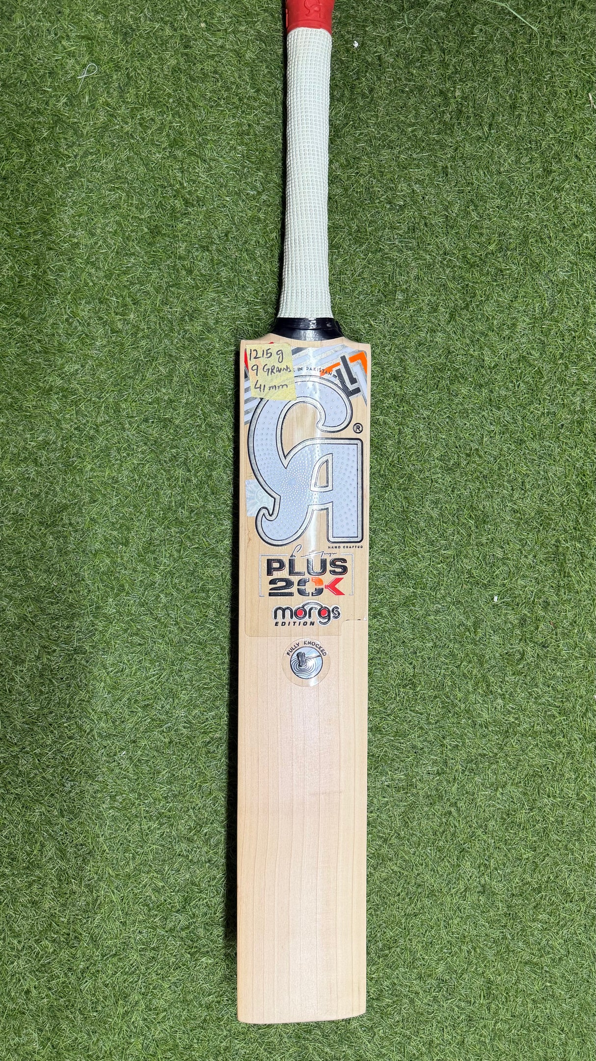 CA Plus 20K Eoin Morgan English Willow Cricket Bat -1215g-9 Grains