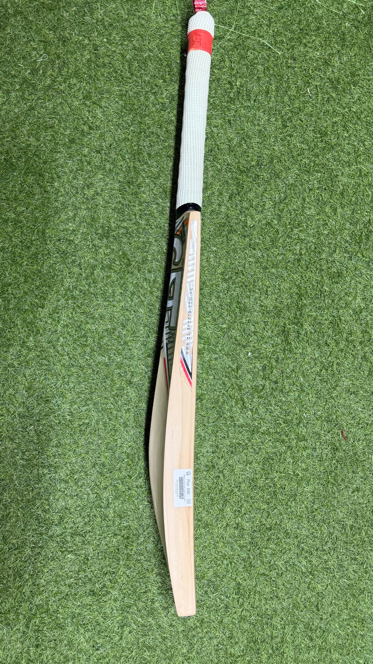 CA PLUS 20K MORGS English Willow Cricket Bat -1215g-9 Grains