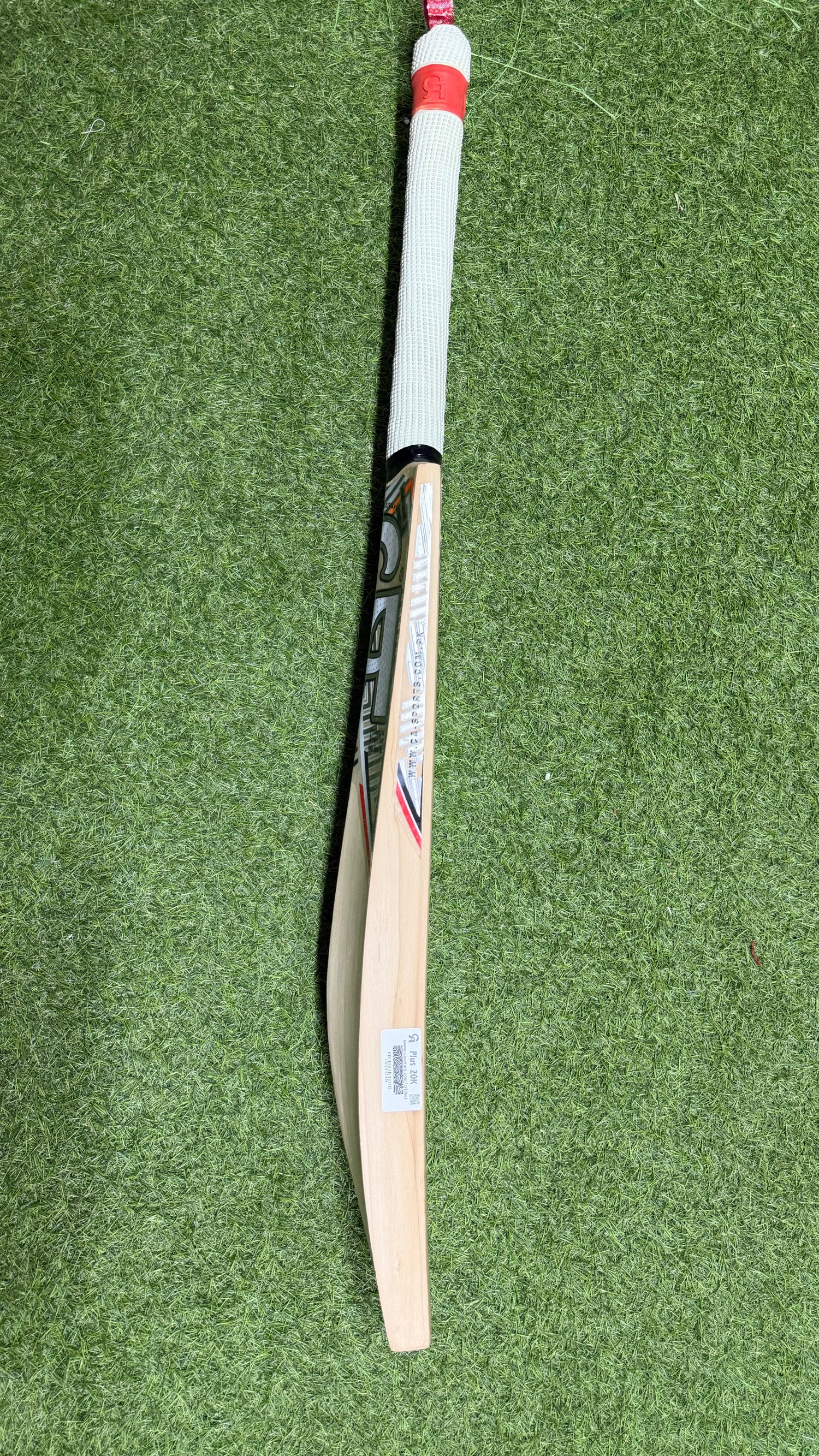 CA PLUS 20K MORGS English Willow Cricket Bat -1215g-9 Grains