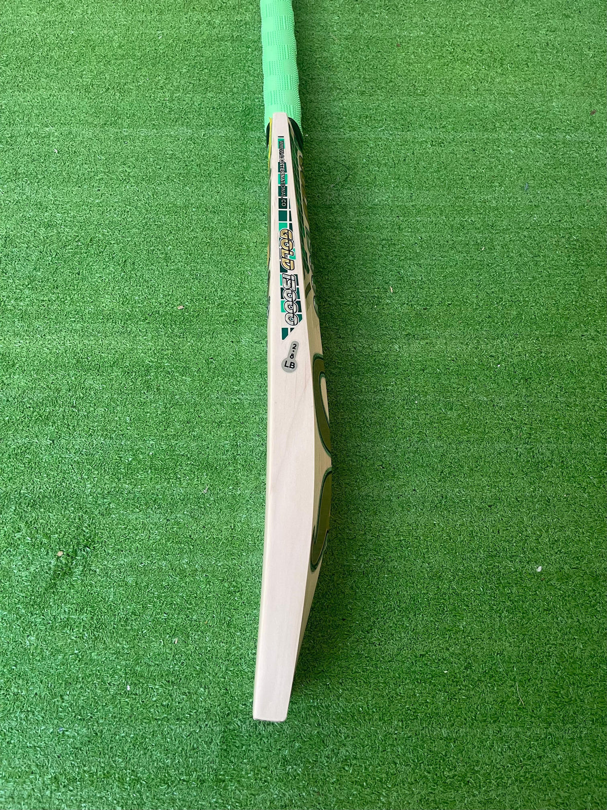 CA Gold 15000 Cricket Bat- English Willow-6 Grains-1215g