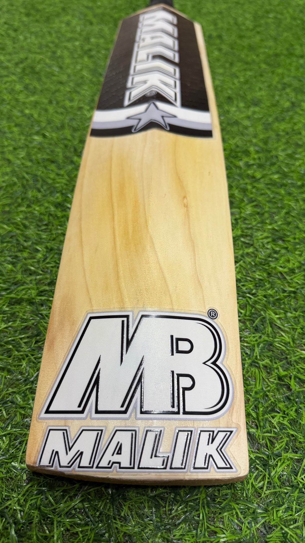 MB MALIK Performance English Willow Cricket bat-1231g-6 Grains
