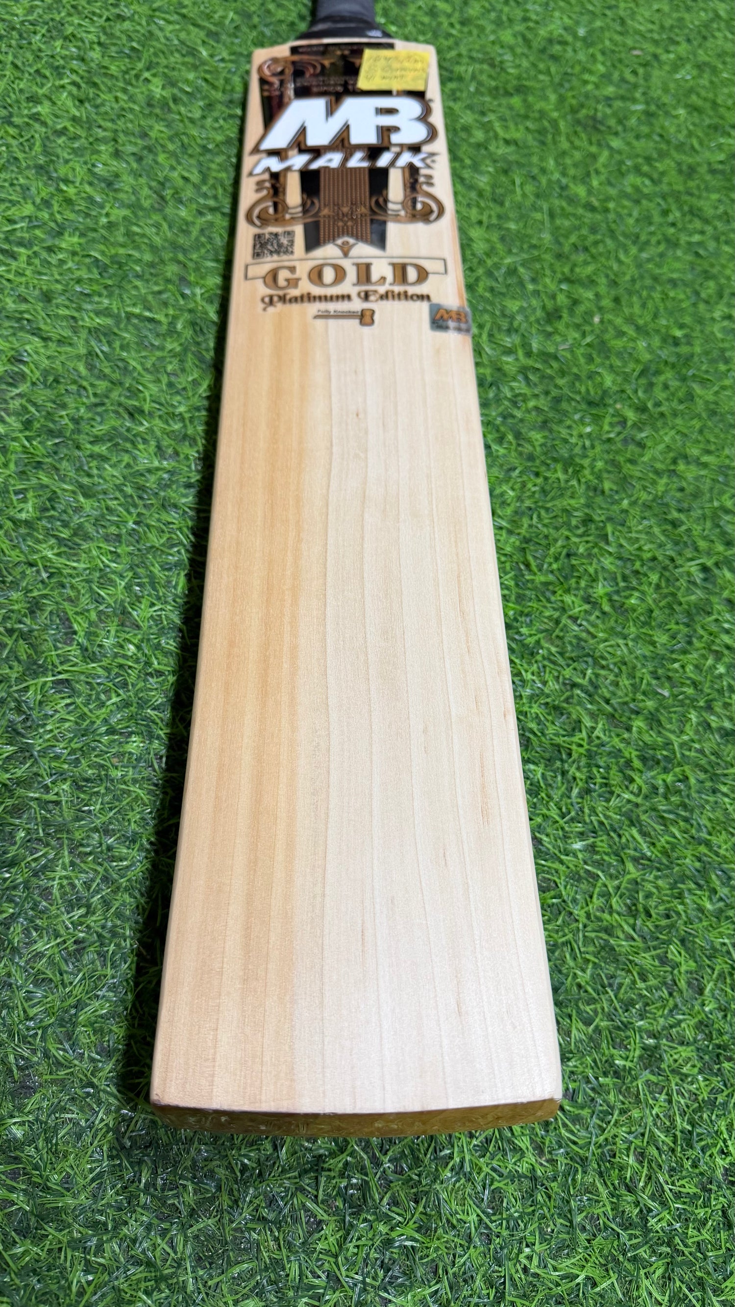 MB MALIK GOLD PLATINUM English Willow Cricket Bat-8 Grains -1243g
