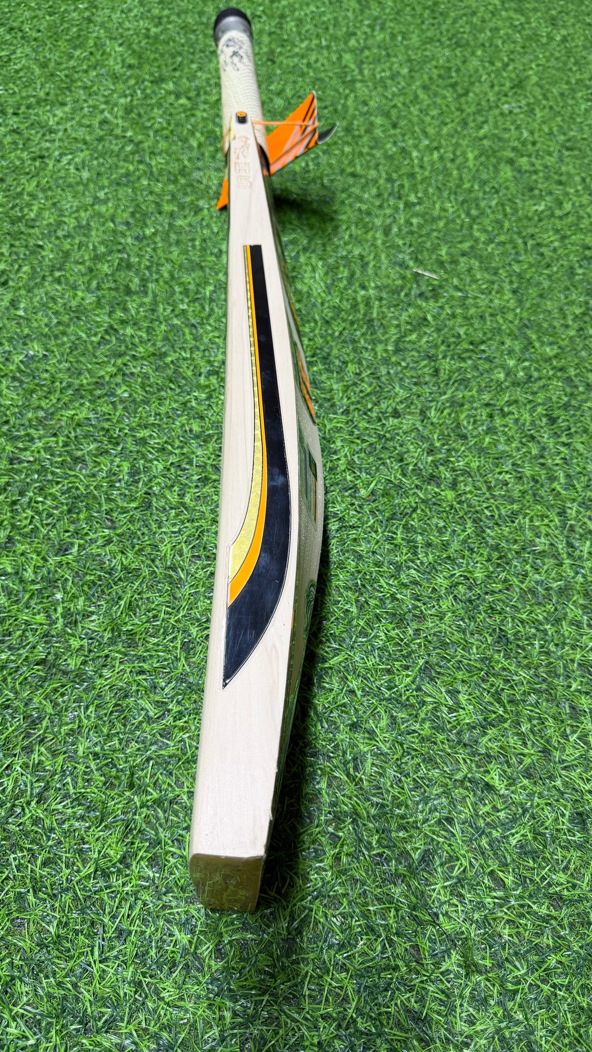 HS 41 -Grade 1 English Willow Cricket Bat-SH-10 Grains-1248g