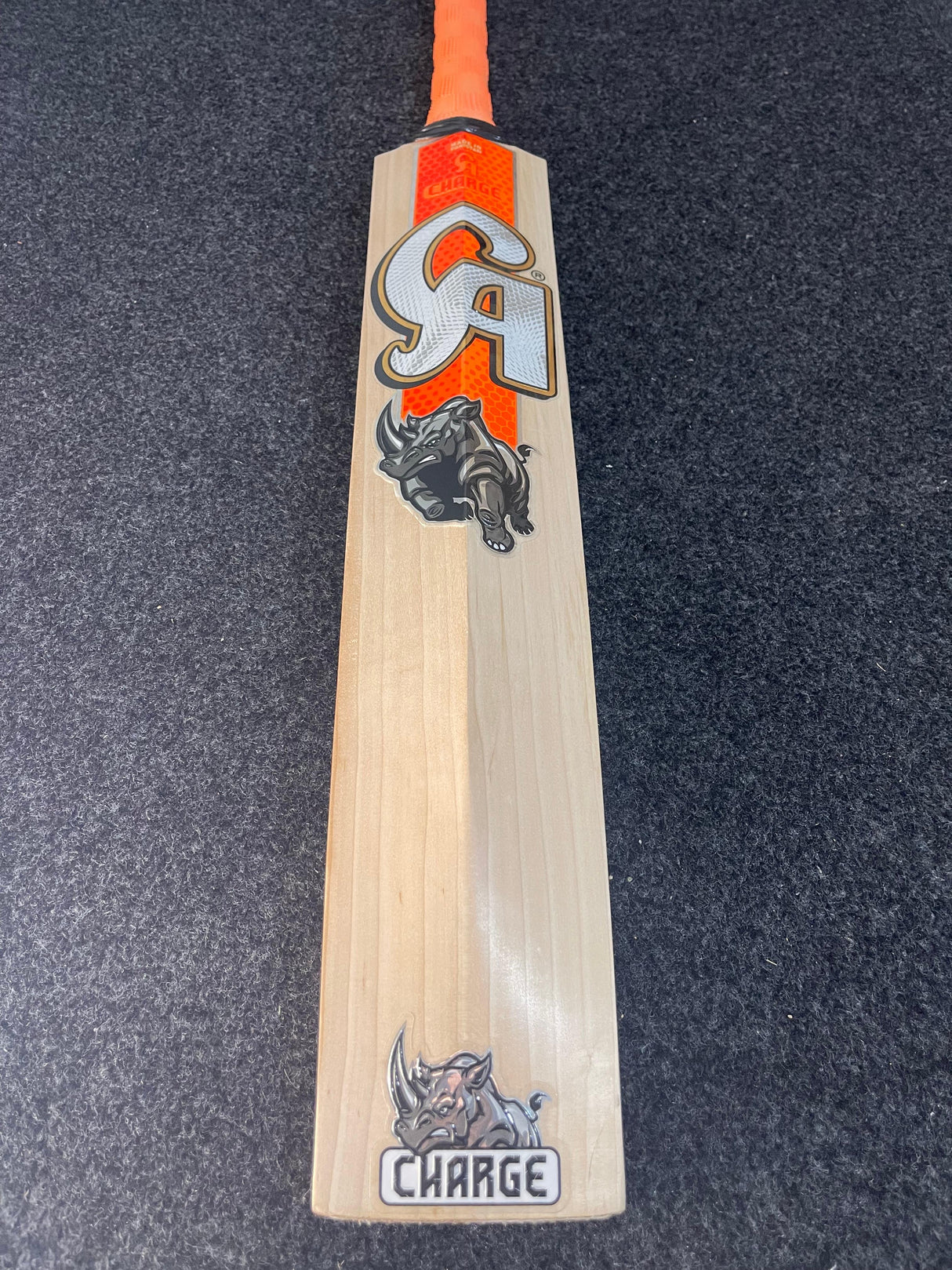 CA CHARGE English Willow Cricket Bat - 8 Grains-1225g - 2.7 lb