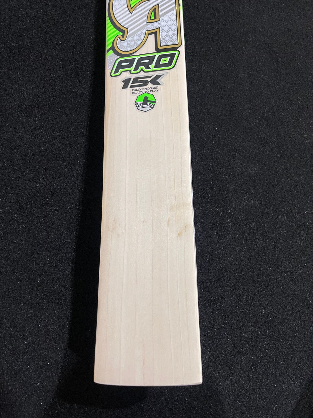 CA PRO 15k English Willow Bat | 1172g 8 Grains - 2.7 lb