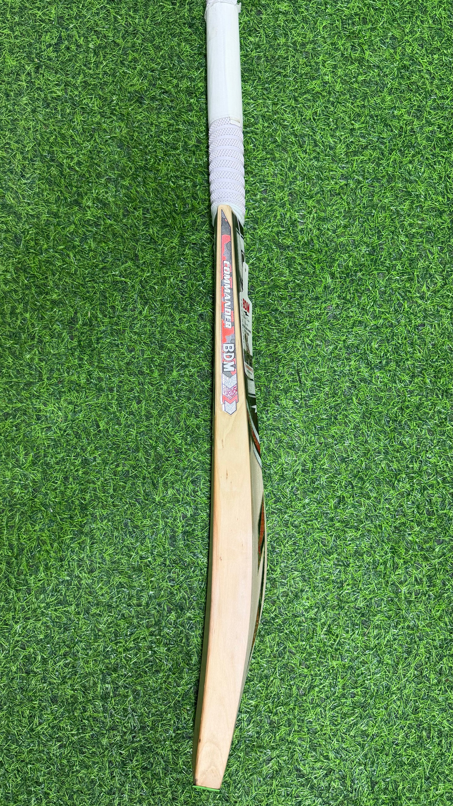 BDM Commander - Kashmir Willow Cricket Bat - 1190g