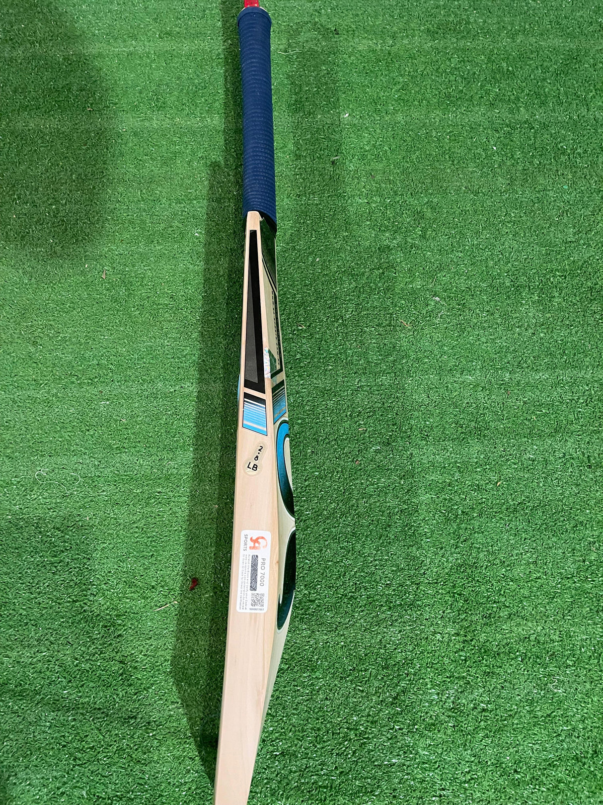 CA PRO 7000 English Willow Cricket Bat-8 Grains-1195g