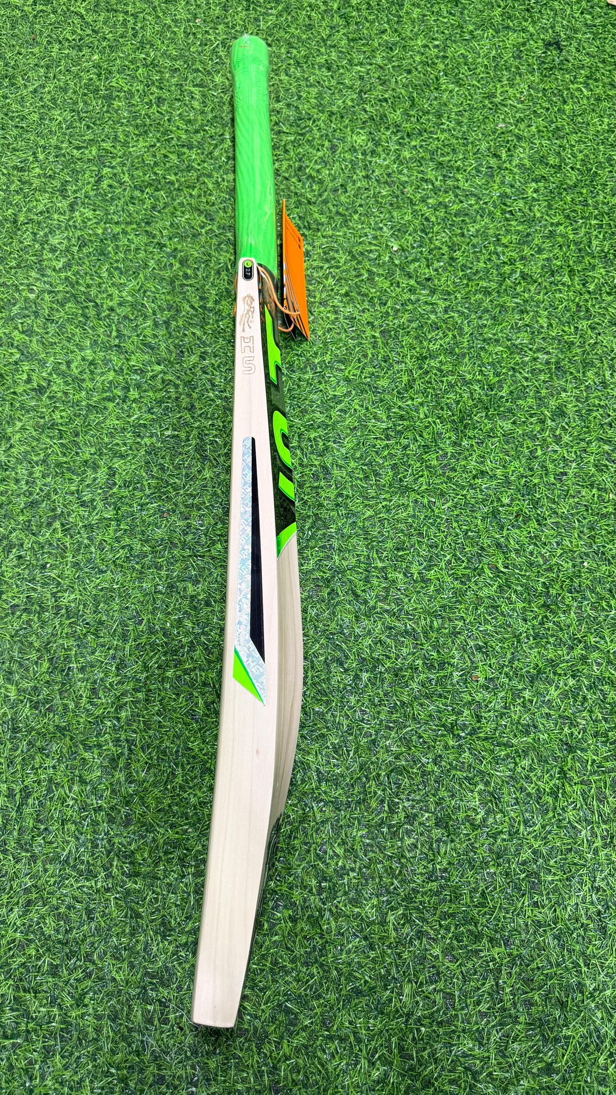 HS CORE-7 English Willow Cricket bat-1265g-8 Grains