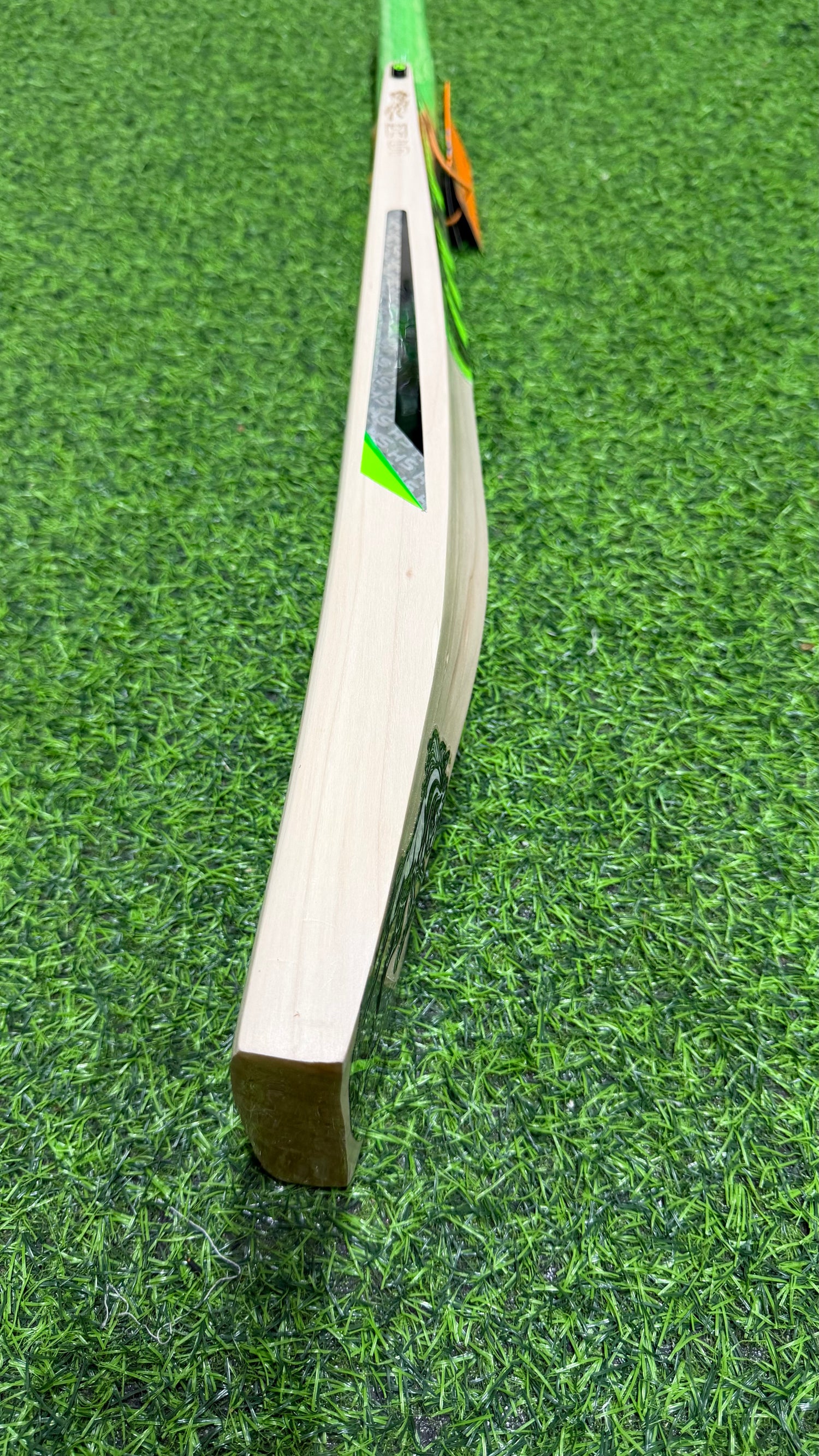 HS CORE-7 English Willow Cricket bat-1265g-8 Grains