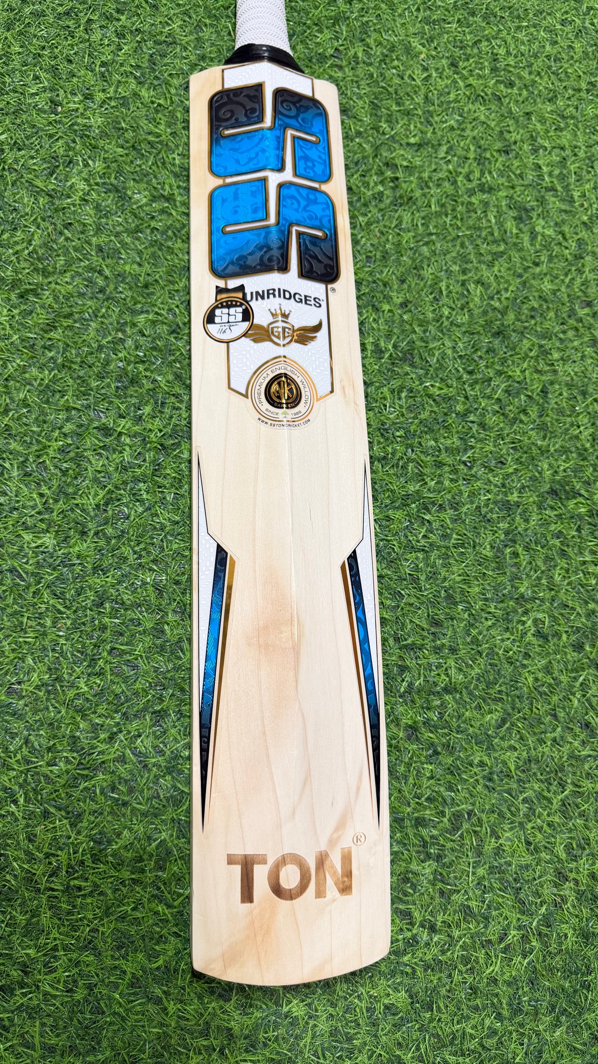 SS SMACKER BLASTER Premium English willow Cricket Bat - 1155g