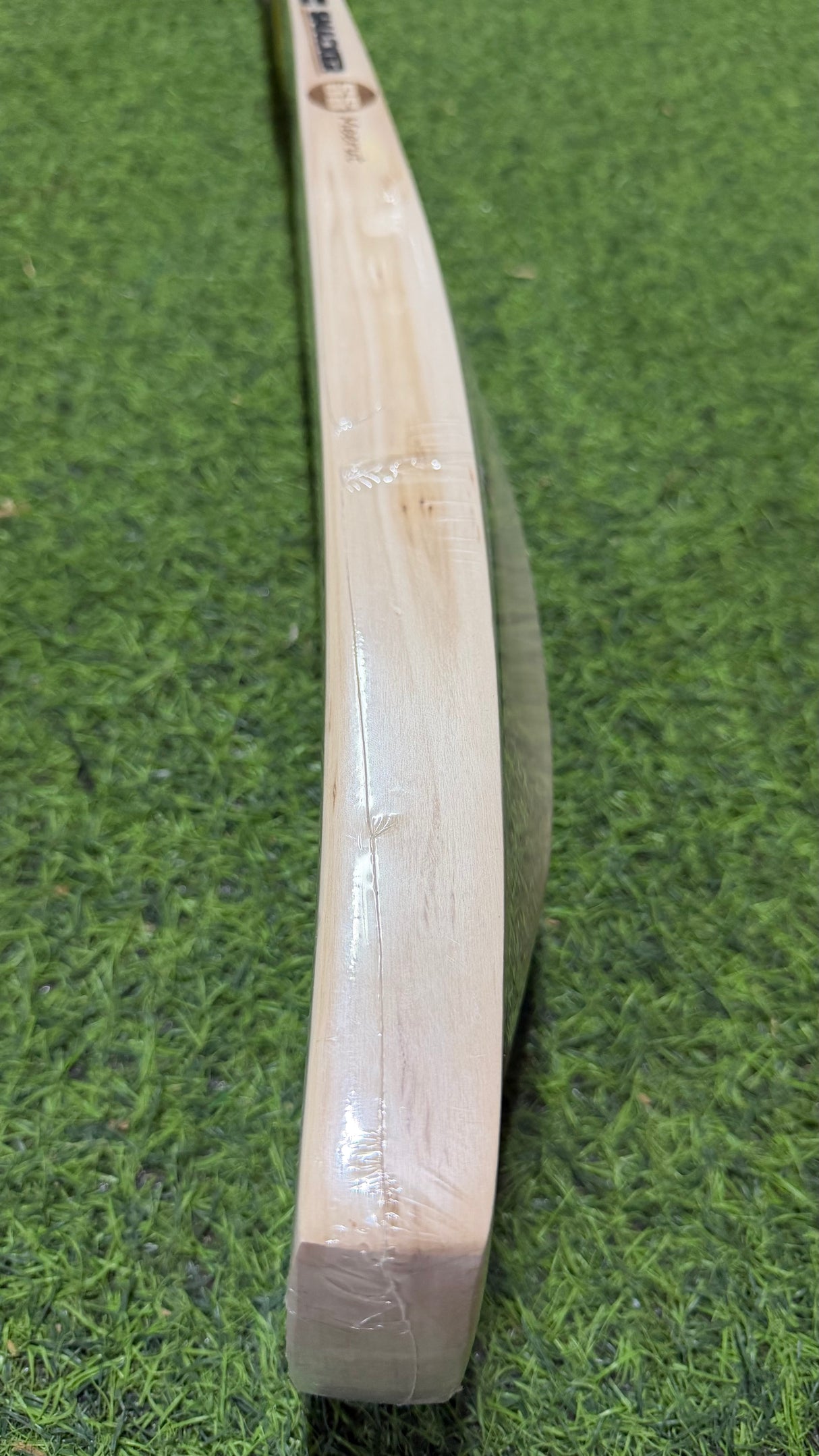 SS Smacker Players English willow Cricket Bat - 9 Grains - 1175g