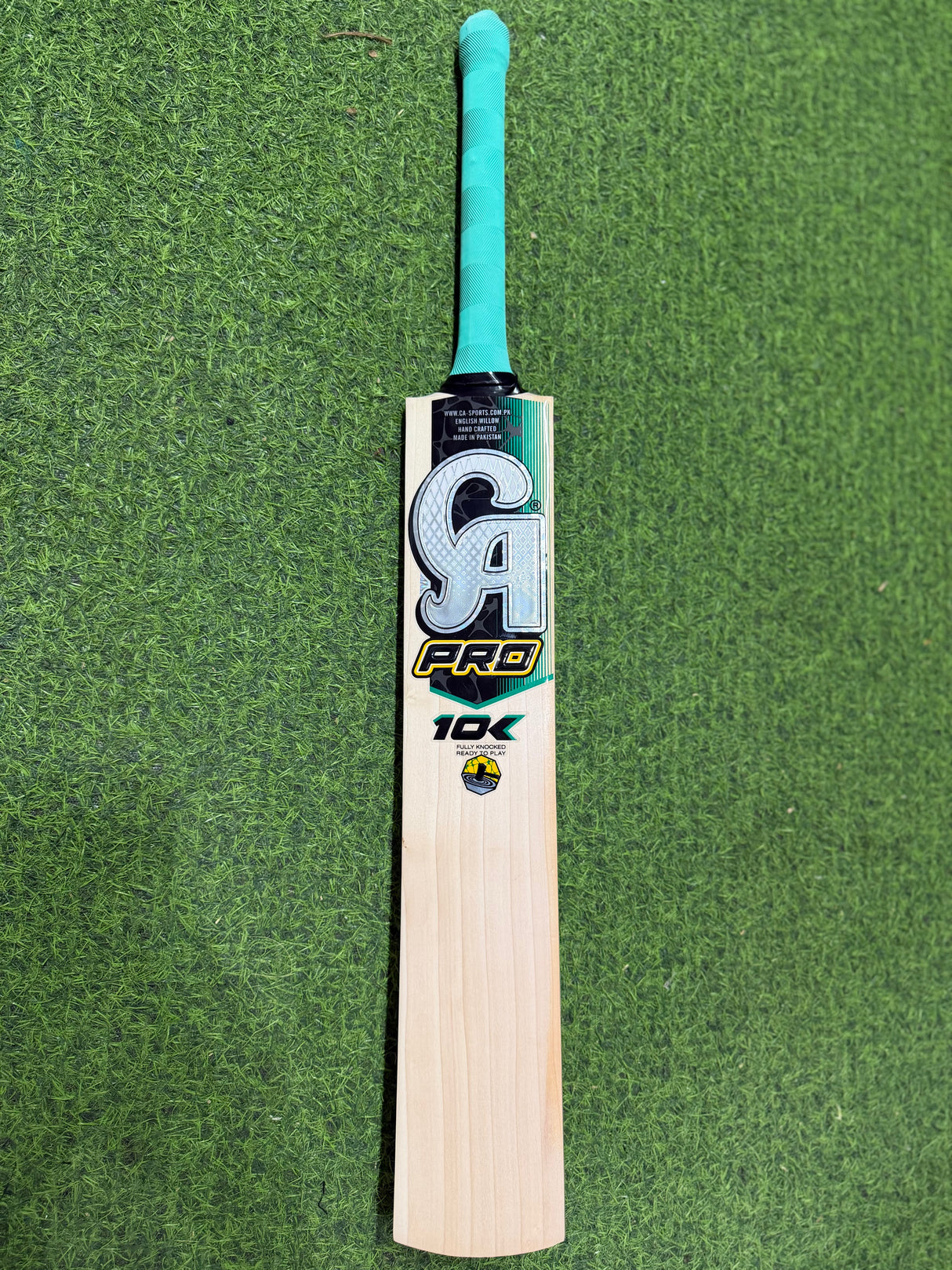 CA Pro 10k English Willow Cricket Bat - 8 Grains-1205g - 2.7 lb