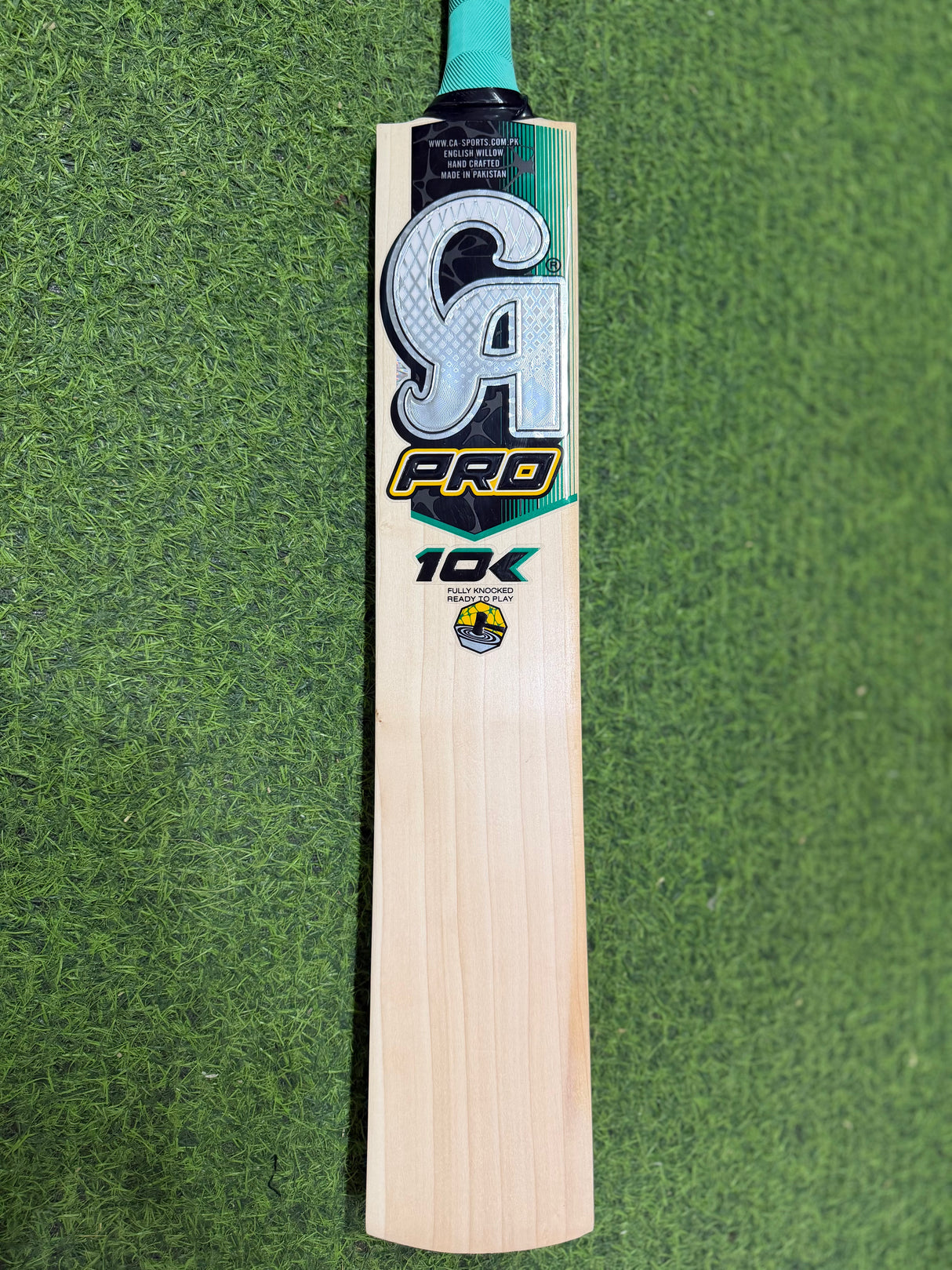 CA Pro 10k English Willow Cricket Bat - 8 Grains-1205g - 2.7 lb