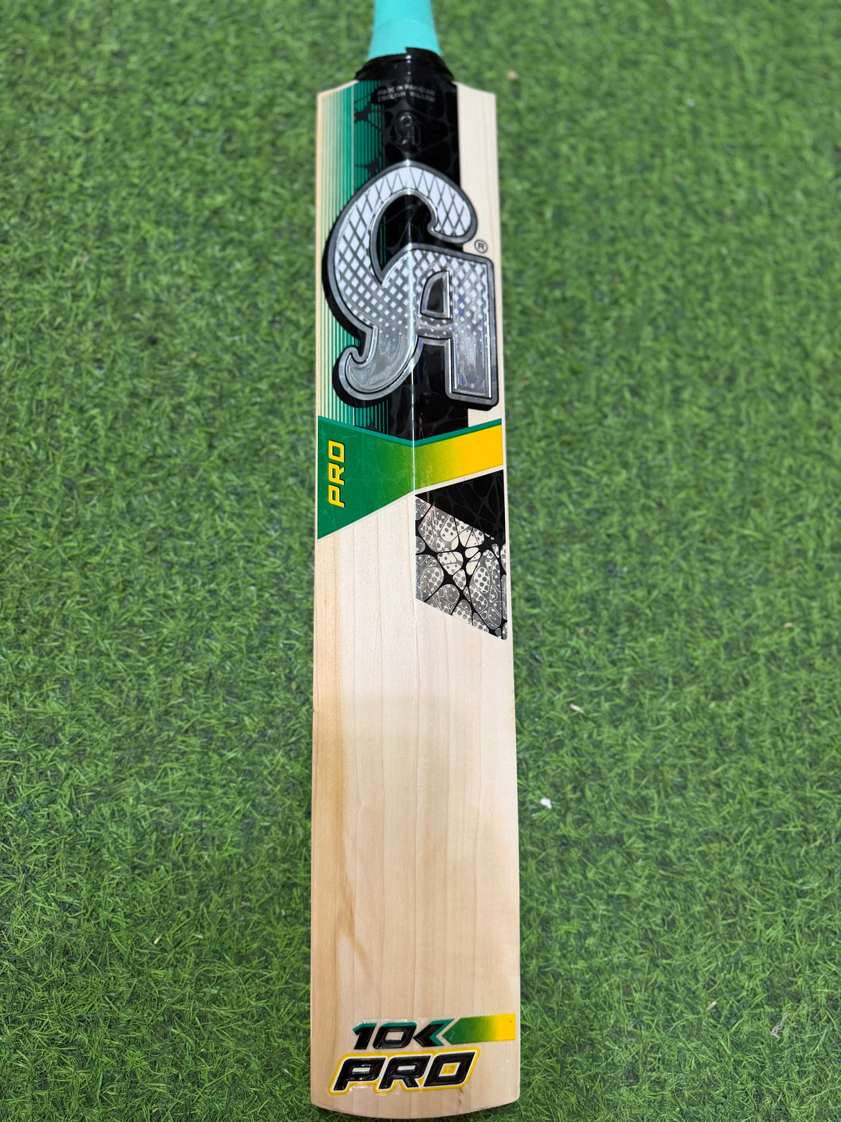 CA Pro 10k English Willow Cricket Bat - 8 Grains-1205g - 2.7 lb