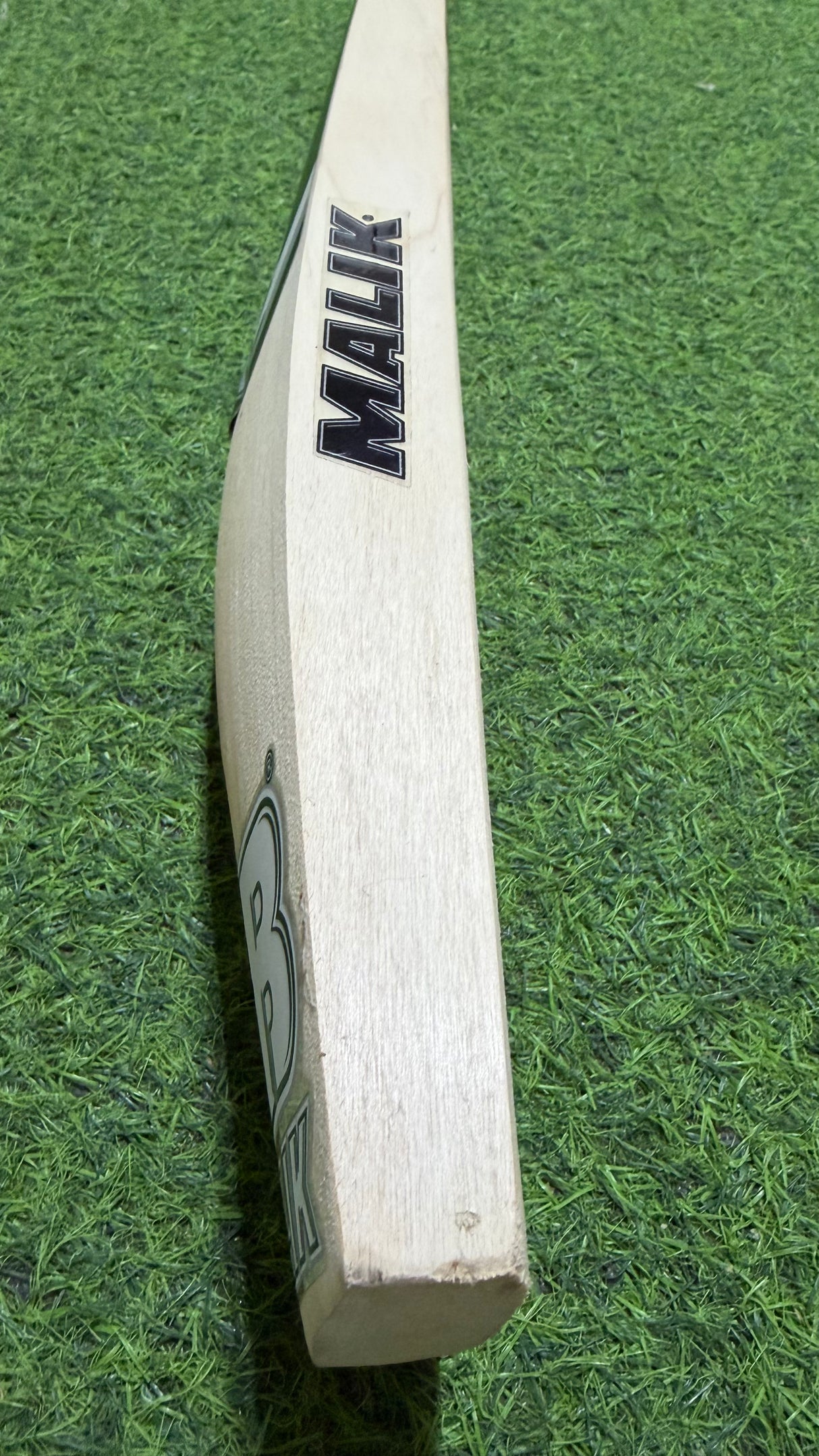 MB MALIK Performance English Willow Cricket bat-1231g-6 Grains