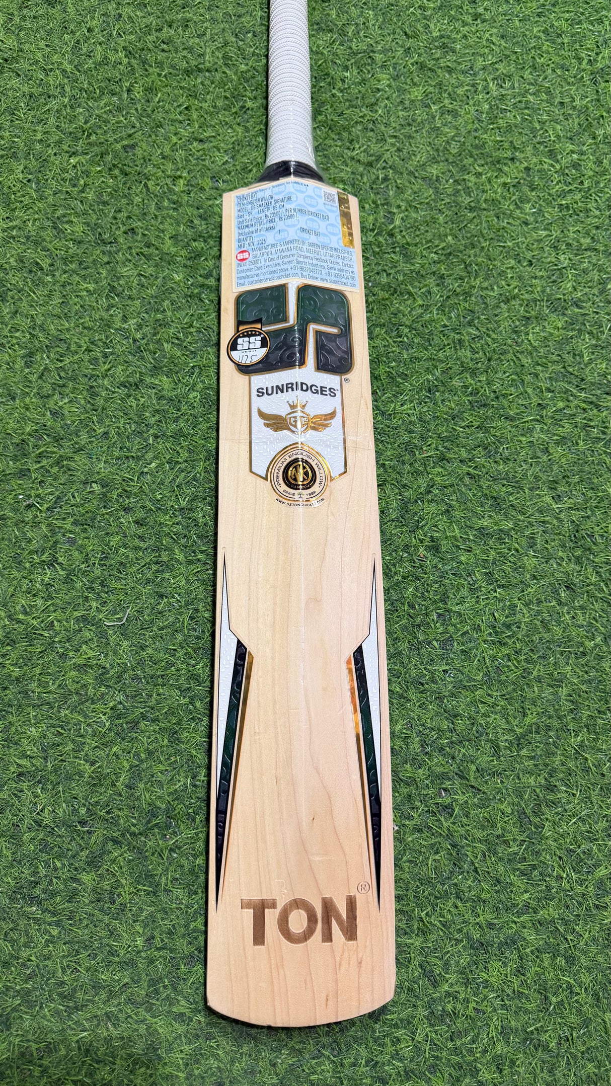 SS Smacker Signature Premium English willow Cricket Bat - 8 Grains - 1170g