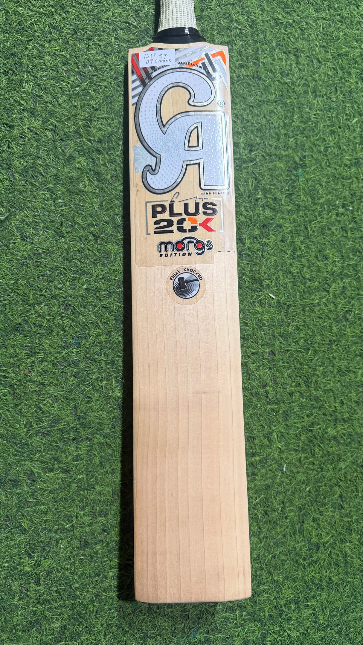 CA Plus 20K Eoin Morgan-Player Grade English Willow Cricket Bat -1215g-9 Grains