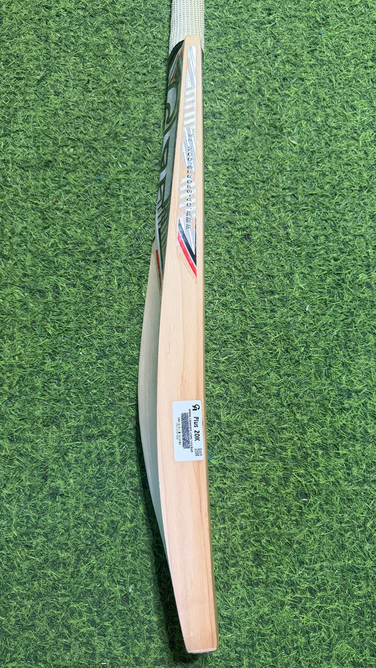 CA Plus 20K Eoin Morgan-Player Grade English Willow Cricket Bat -1215g-9 Grains