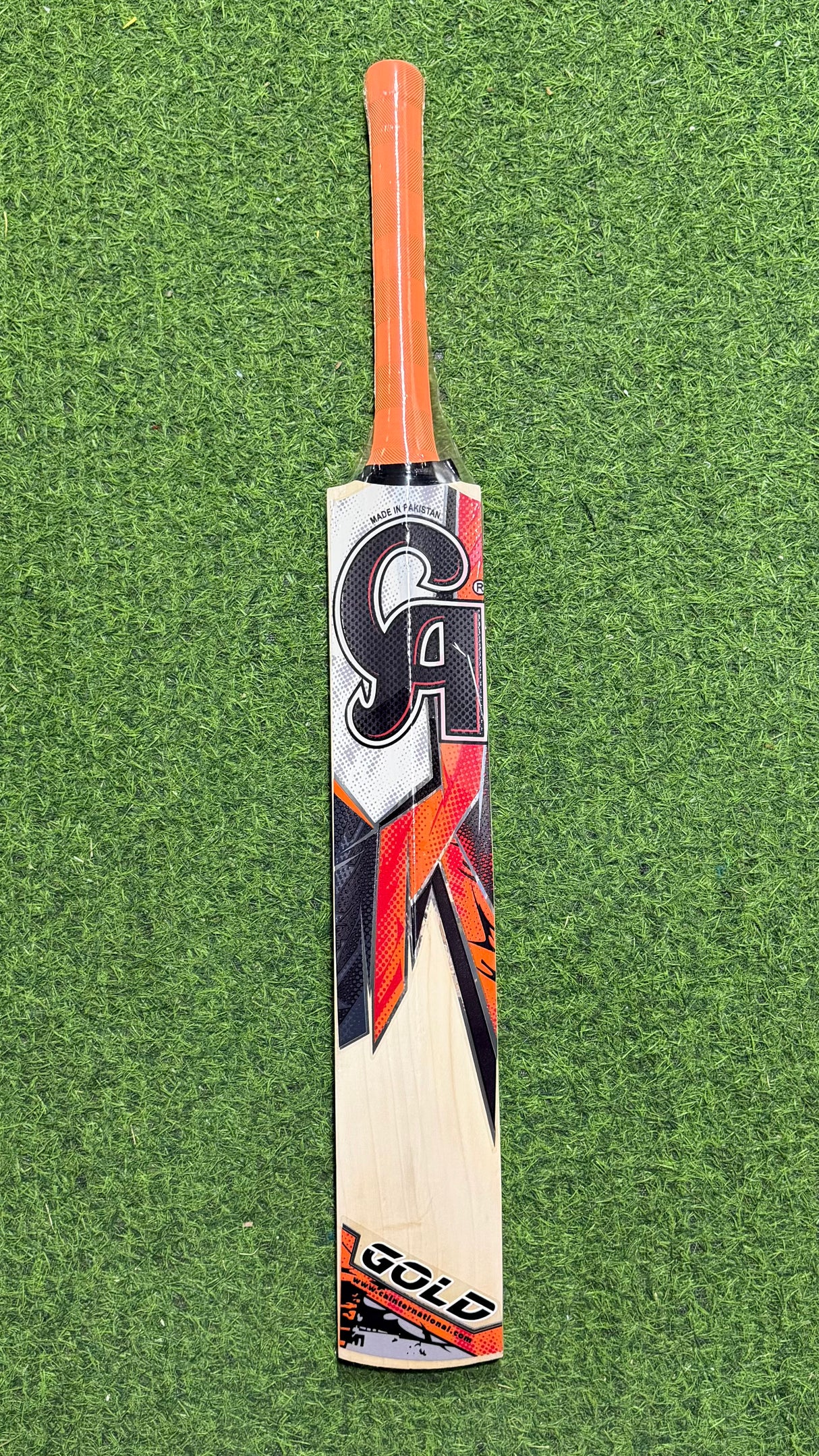 CA GOLD 2000 English Willow Cricket Bat | 6 Grains -1186g - 2.7 lb