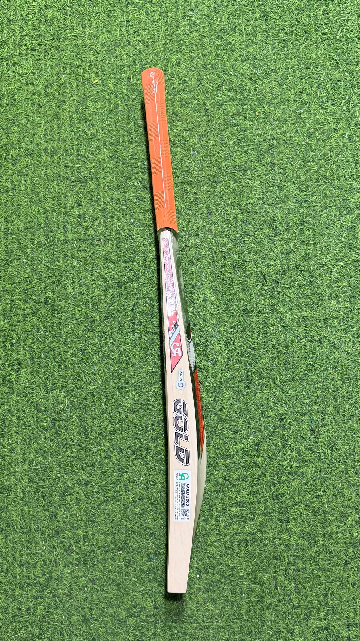 CA GOLD 2000 English Willow Cricket Bat | 6 Grains -1186g - 2.7 lb