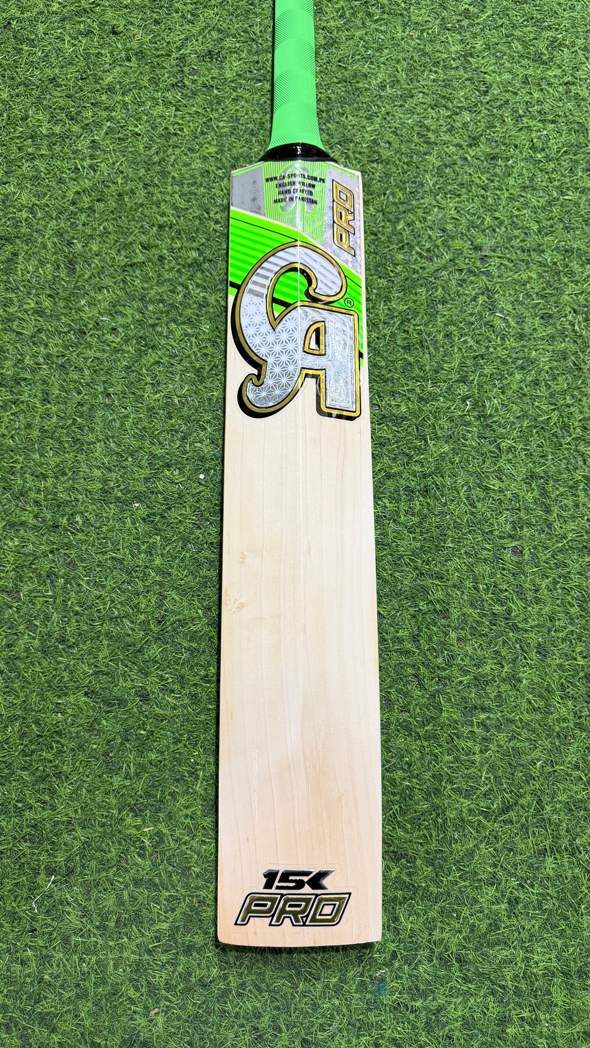 CA PRO 15k English Willow Bat | 1170g 8 Grains - 2.7 lb