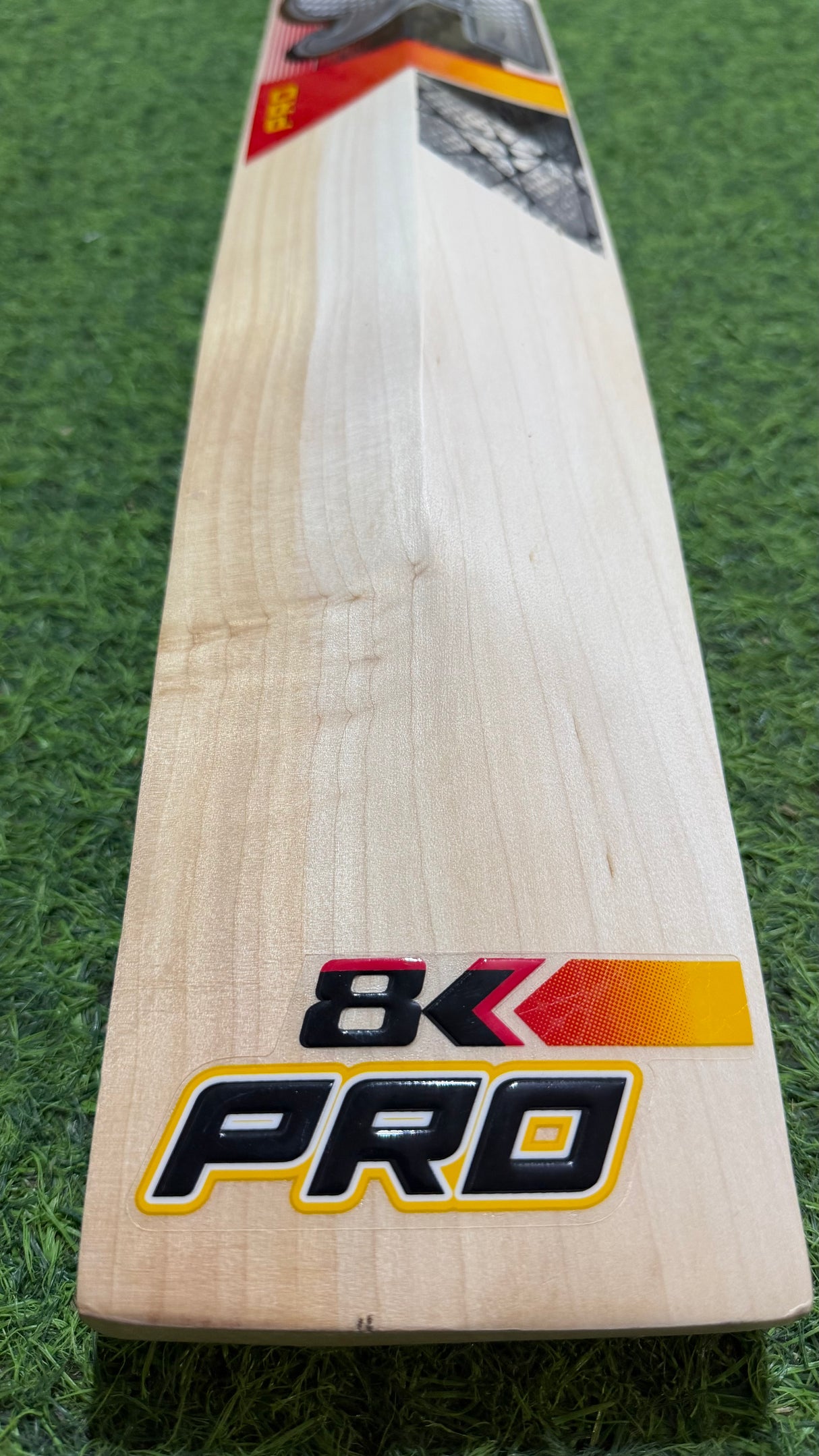 CA Pro 8k English Willow Cricket Bat | 11 grains / 1180g - 2.7 lb