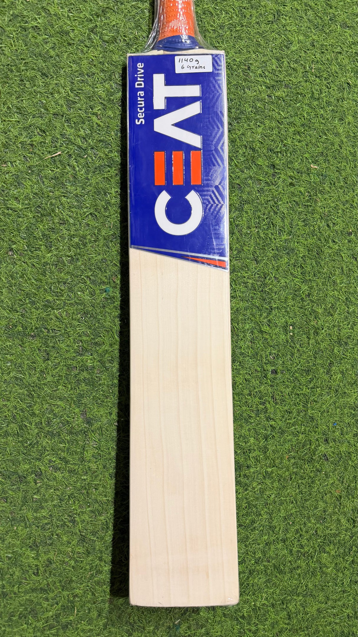CEAT Secura Drive English Willow Cricket Bat - 1140g | 6 Grains
