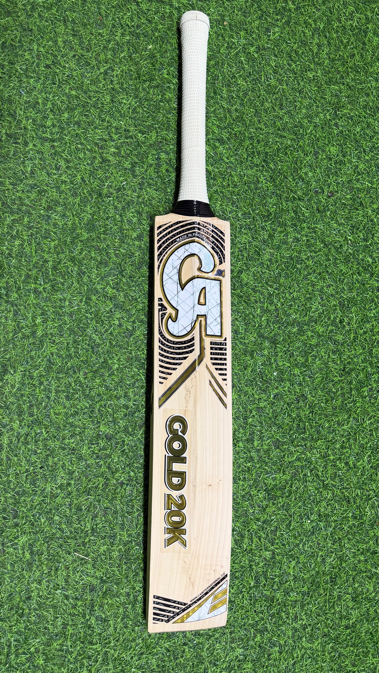 CA Gold 20k Cricket Bat-English Willow-10 Grains-1192g