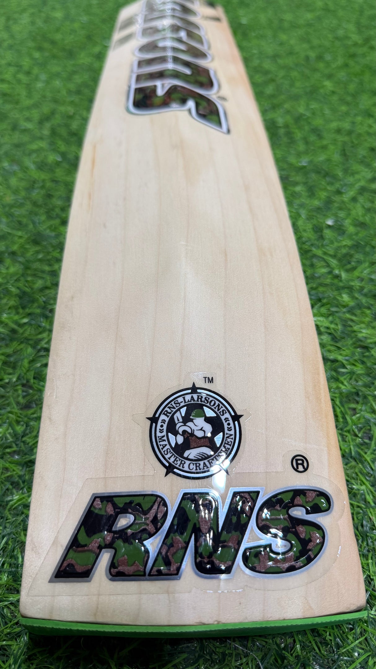 RNS Atomic- English Willow Nurtured Cricket Bat -1235g