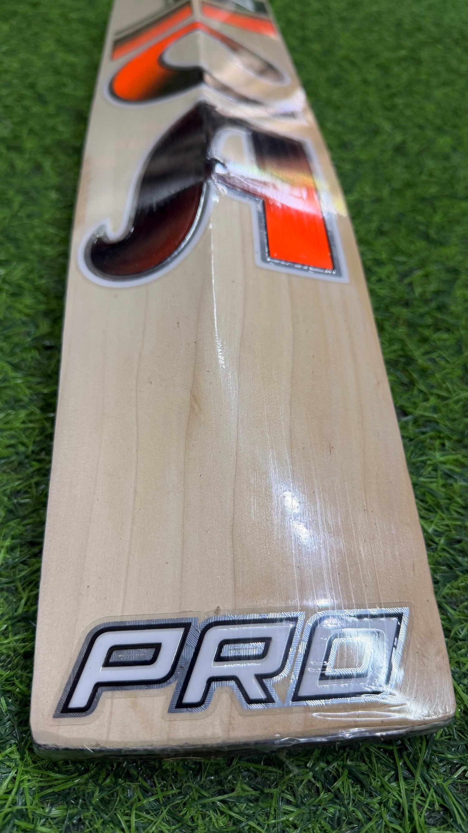 CA PRO 5000 English Willow Cricket Bat-5 Grains 1140g