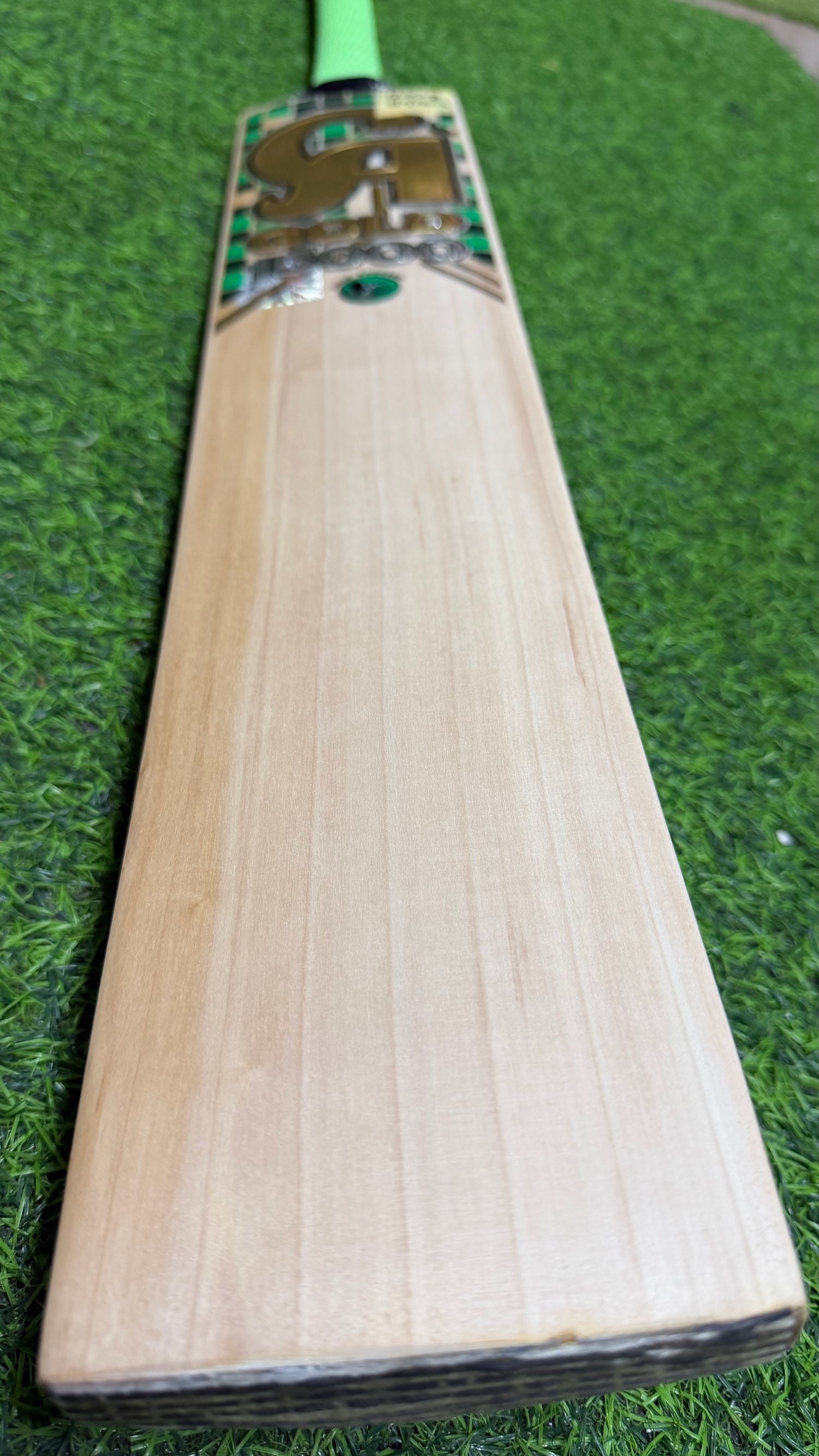 CA Gold 15000 English Willow Bat 1220g - 8 Grains