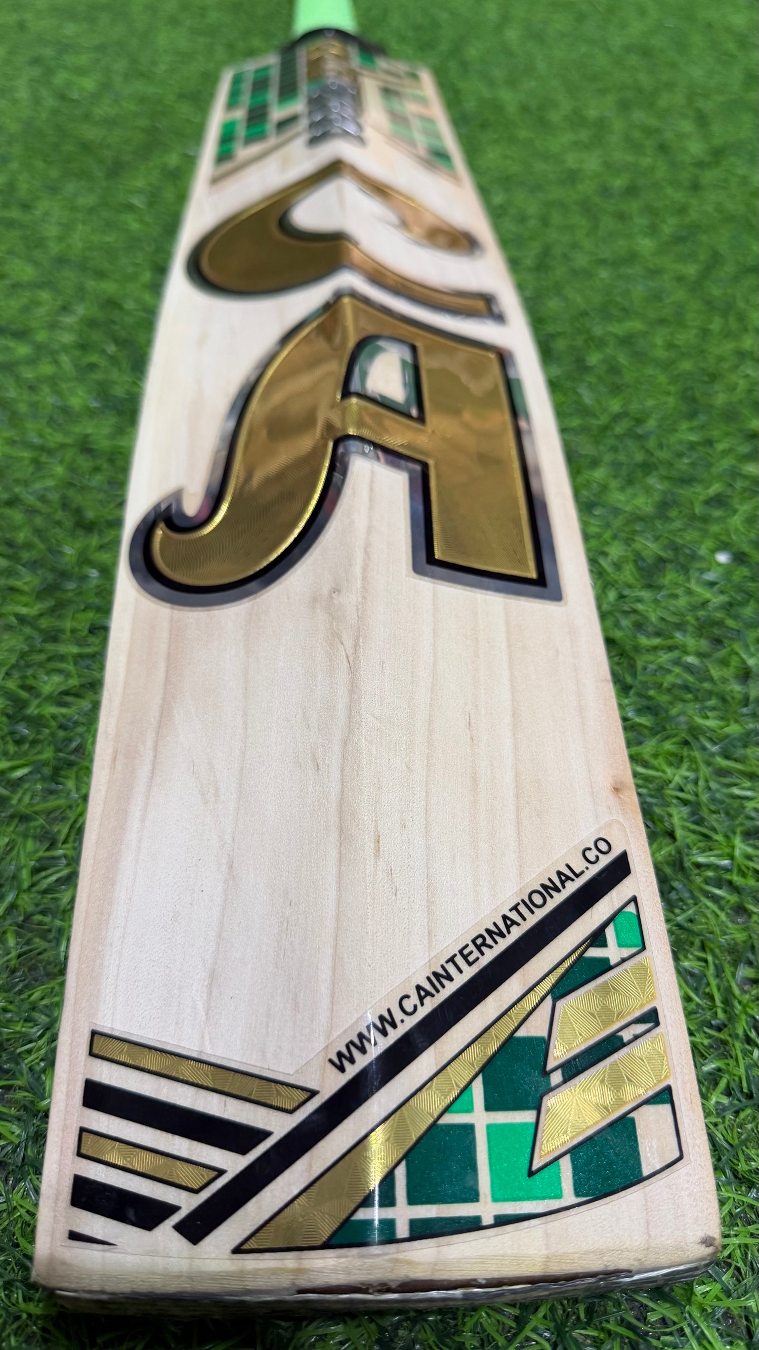 CA Gold 15000 English Willow Bat 1220g - 8 Grains