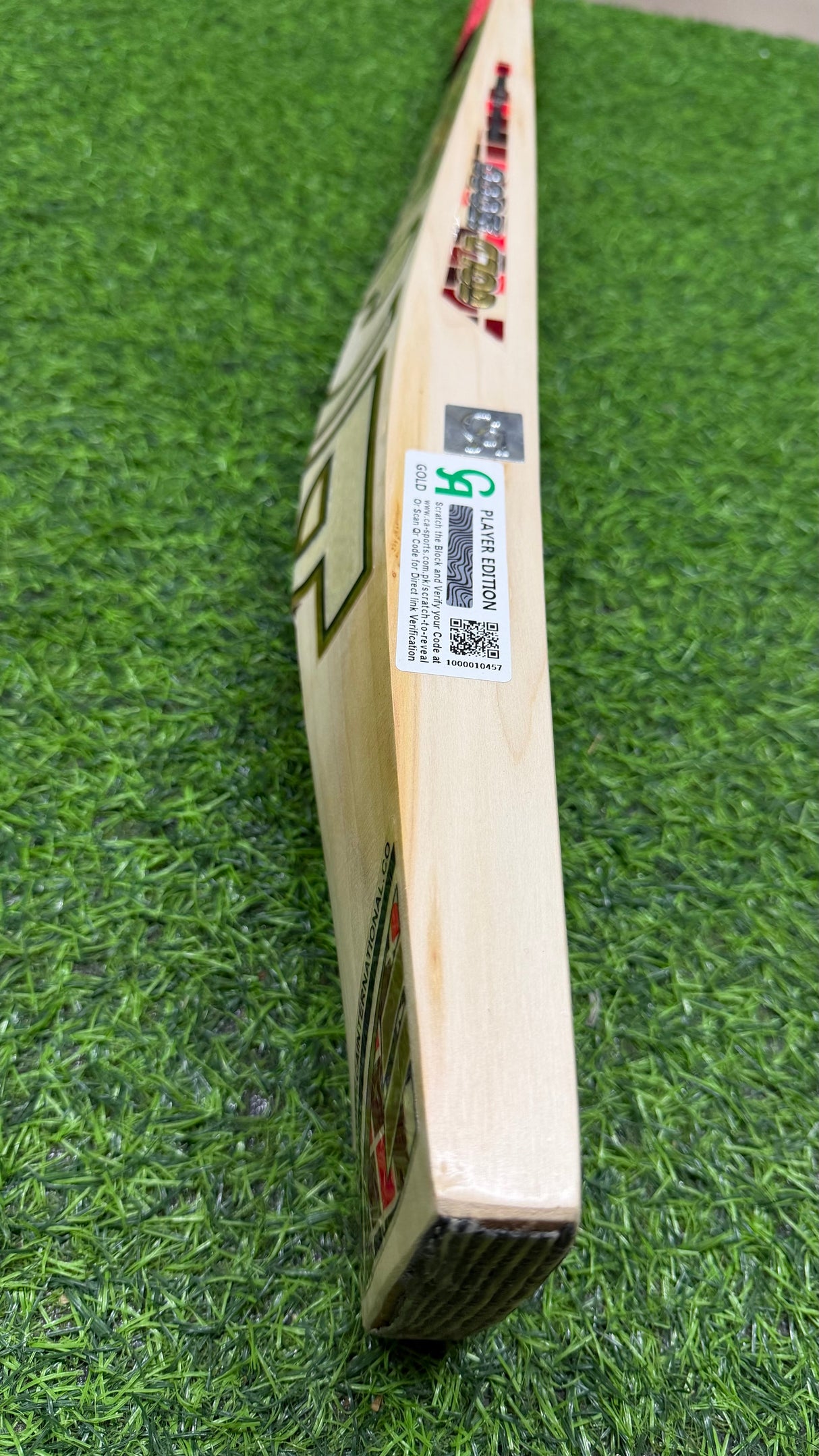CA Gold 15000 Player Edition English Willow Bat 1165g - 8 Grains