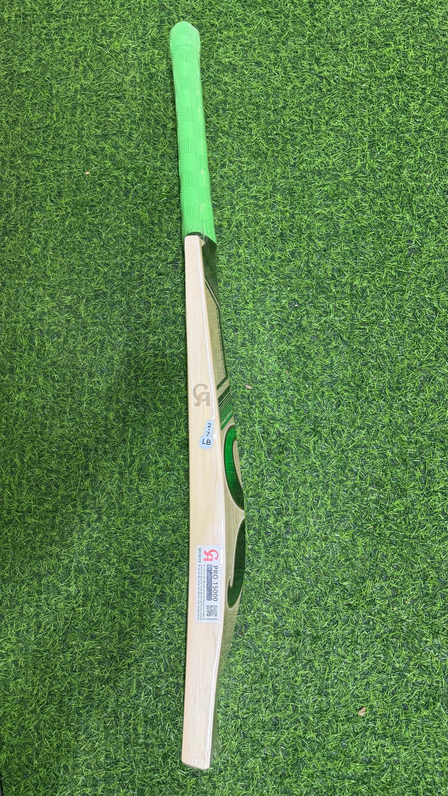 CA PRO 15000 Cricket Bat- English Willow-6 Grains-1210g