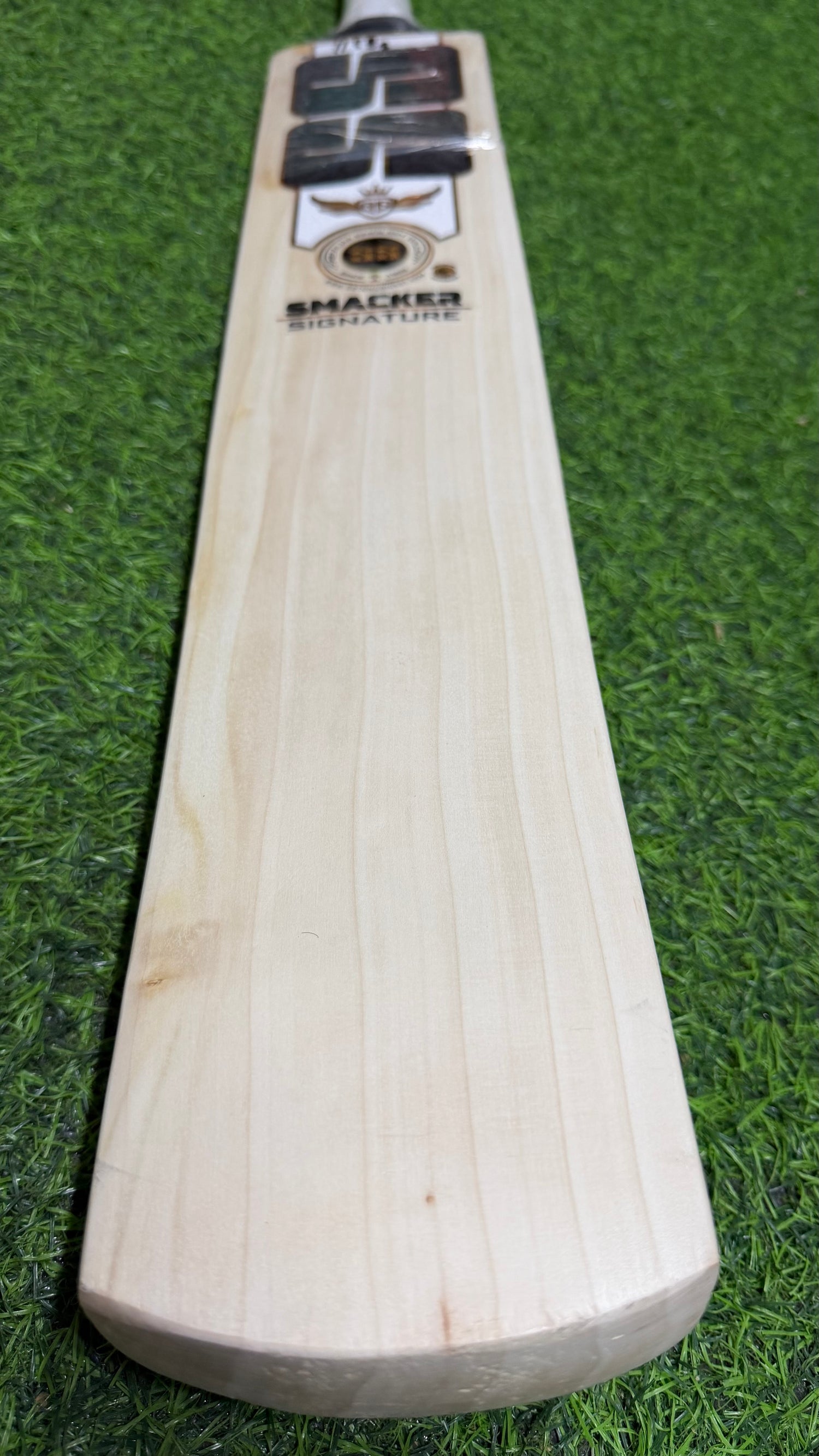 SS SMACKER SIGNATURE Premium English willow Cricket Bat - 8 Grains - 1158g