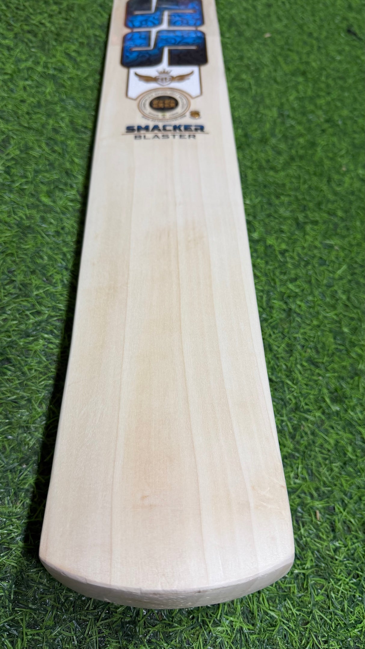 SS SMACKER BLASTER Premium English willow Cricket Bat - 1150g