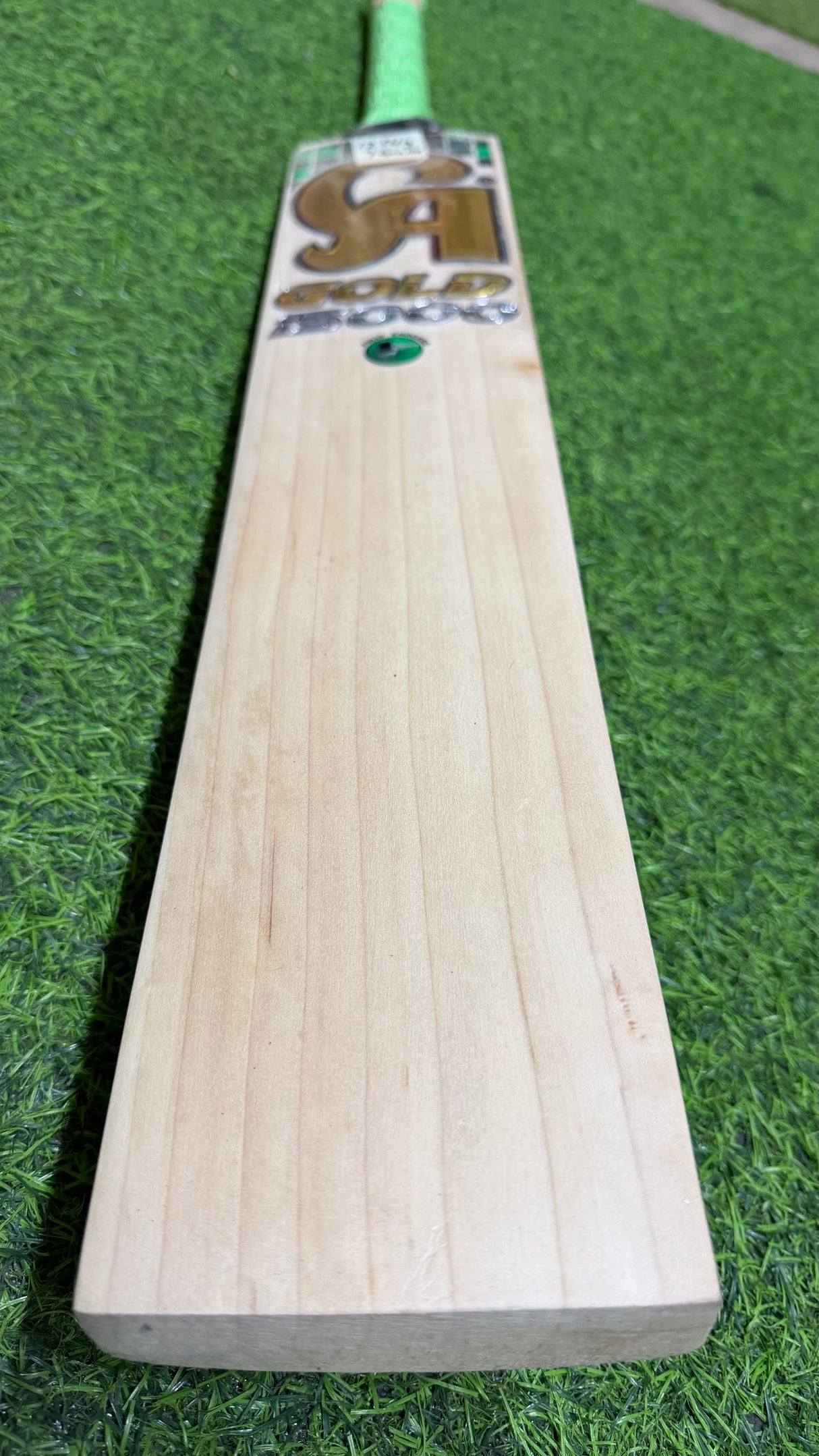 CA Gold 15000 Cricket Bat- English Willow-7 Grains-1254g