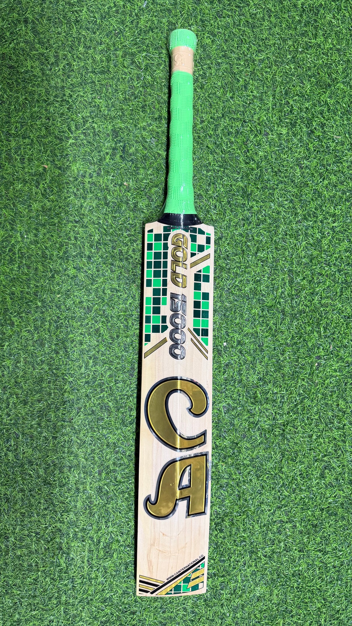 CA Gold 15000 Cricket Bat- English Willow-7 Grains-1254g