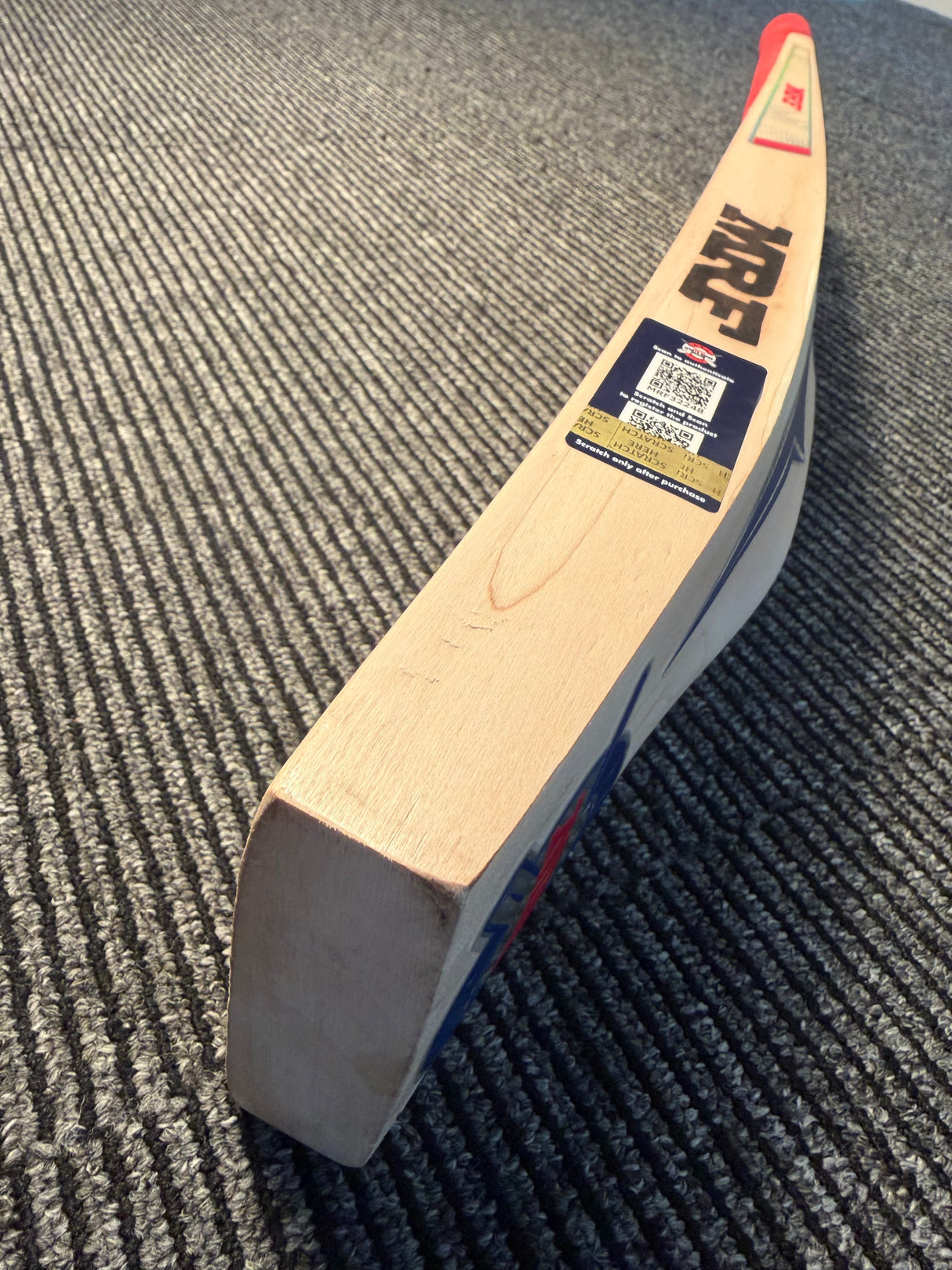 MRF Elegance Gill 77 Edition English Willow Cricket Bat -7 Grains 1204g 2.7 lb