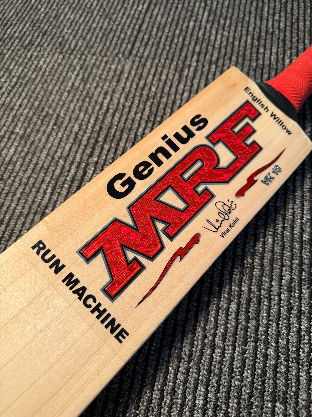 MRF Virat Kohli Genius Run Machine Grade 1 English Willow Cricket Bat -7 Grains 1153g