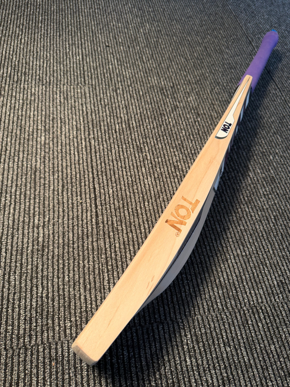 TON Glory English willow Cricket Bat - 6 Grains 1205 Grams