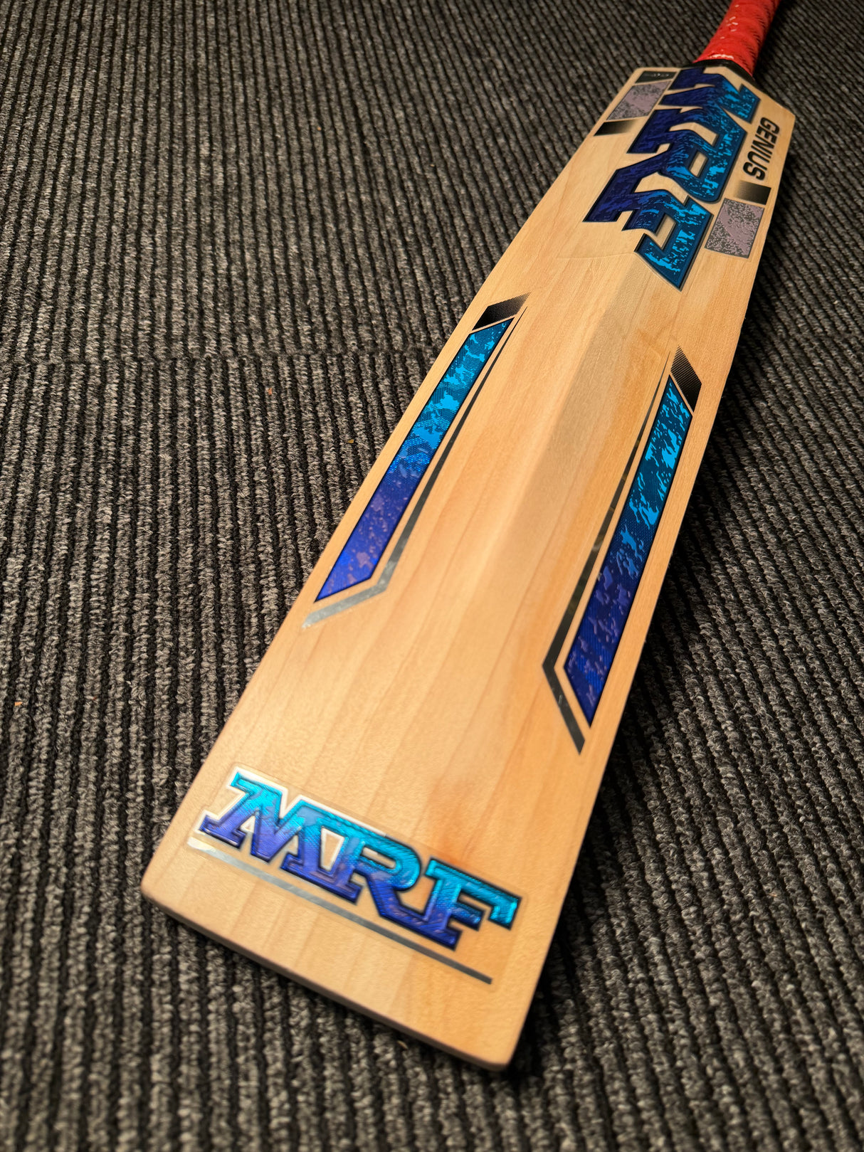 MRF VK18 Genius Muscle Edition English Willow Cricket Bat - 8 Grains / 1175g